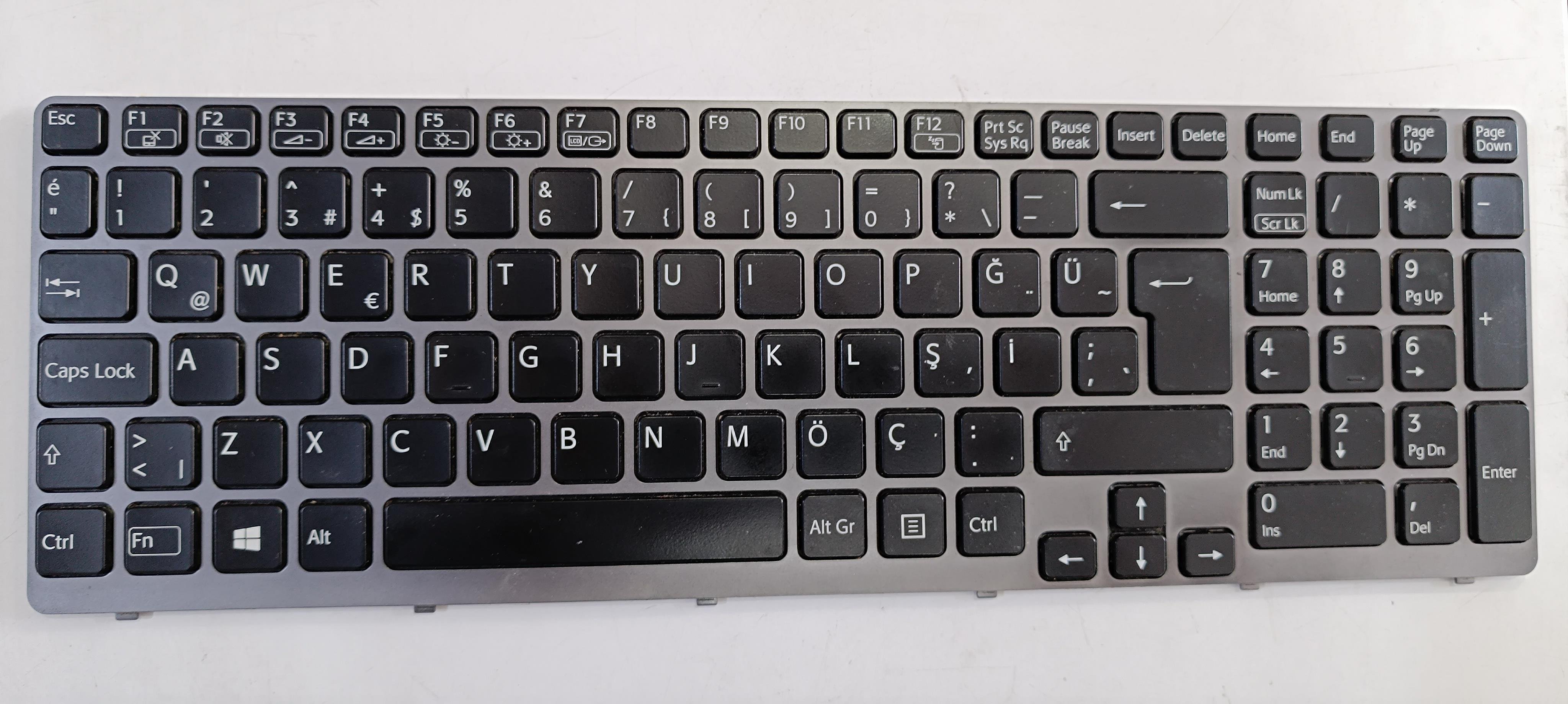 Klavye - Tuş TakımıSony Vaio SVE151G17M Orjinal Klavye Işıklı  9Z.N6CBQ.K0T Stok:Z104