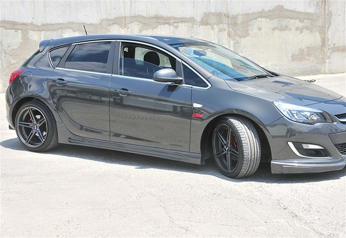 Astra J Sport Side Skirts Raw Surface Vacuum Plastic  2009-2020