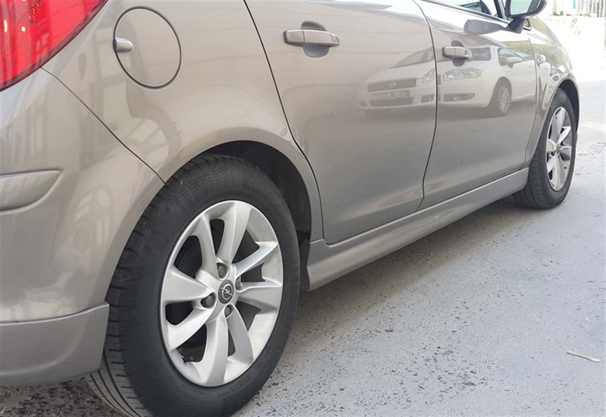 Corsa D Sport Side Skirts Raw Surface Vacuum Plastic  2006-2014 D D FL