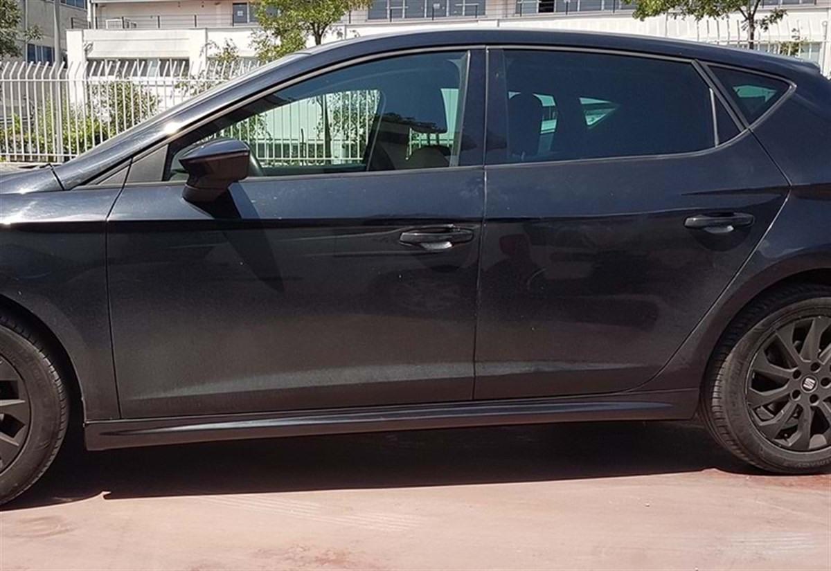 Leon Mk3 Sport Side Skirts Raw Surface Vacuum Plastic  2012-2020 MK3 MK3 FL