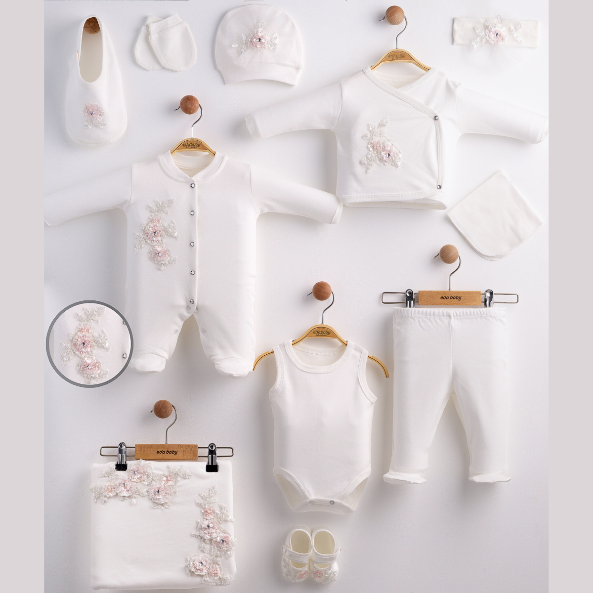 Dantel Nakışlı Kız Bebek Onlu Hastane Çıkış Set