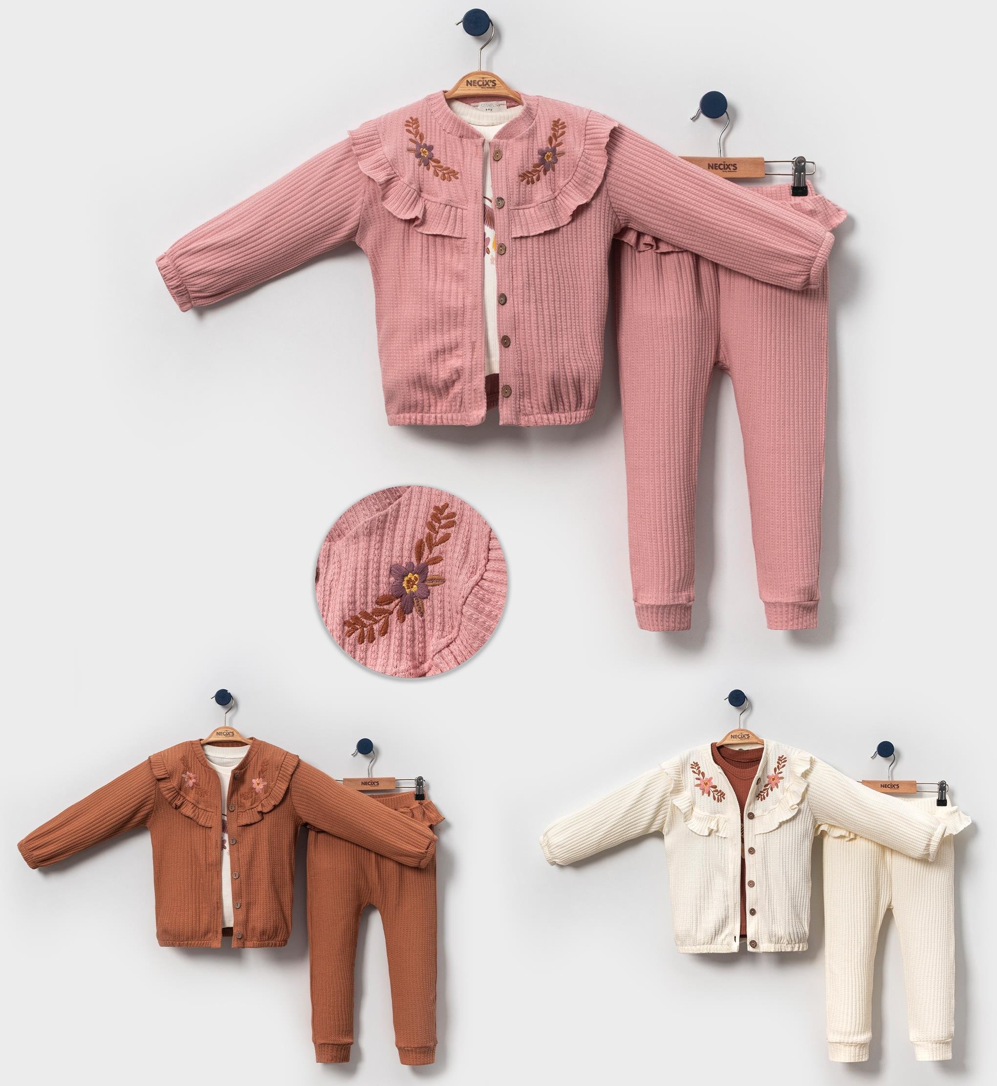 Necix's Asuan Kolej Kız Çocuk Üçlü Takım