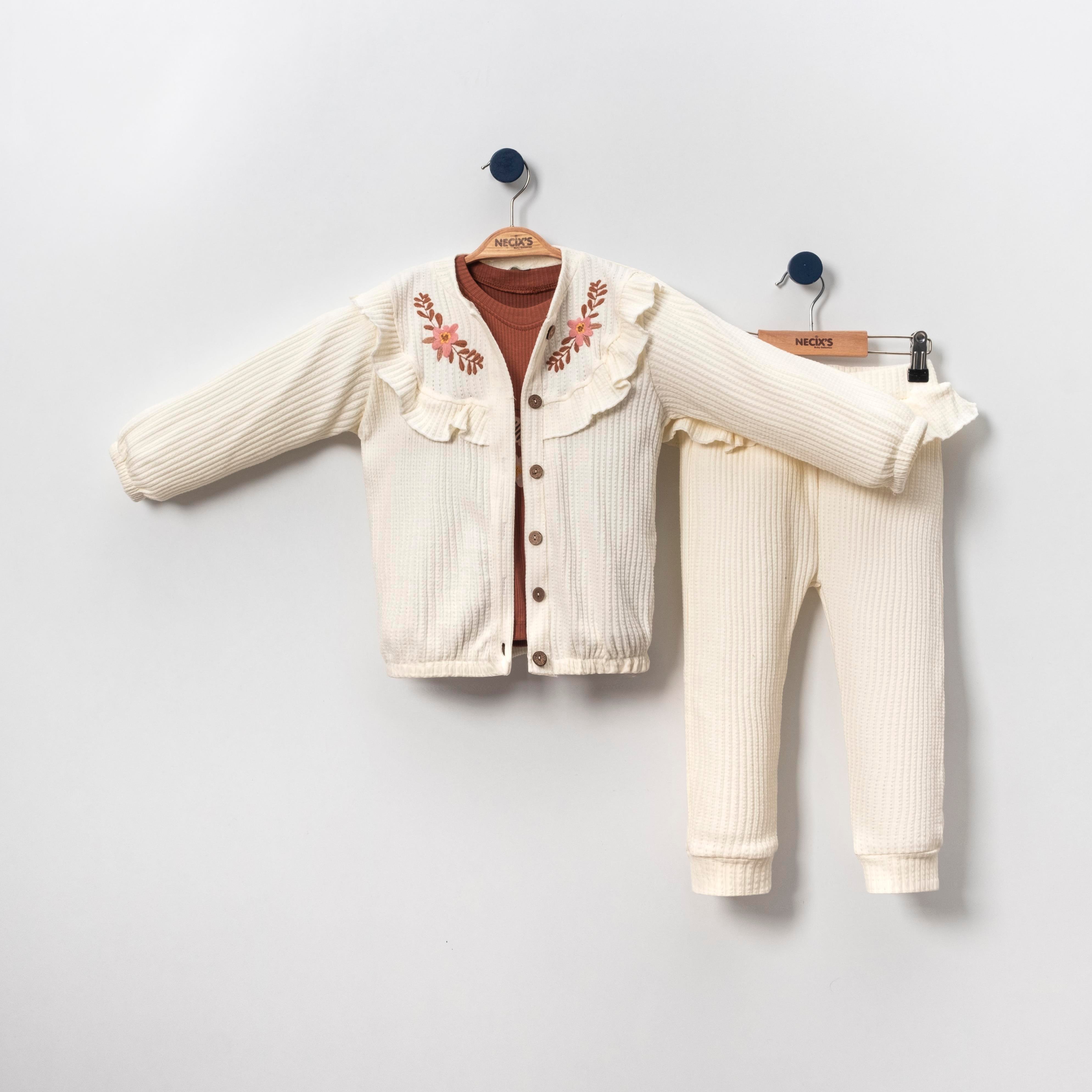 Necix's Asuan Kolej Kız Çocuk Üçlü Takım