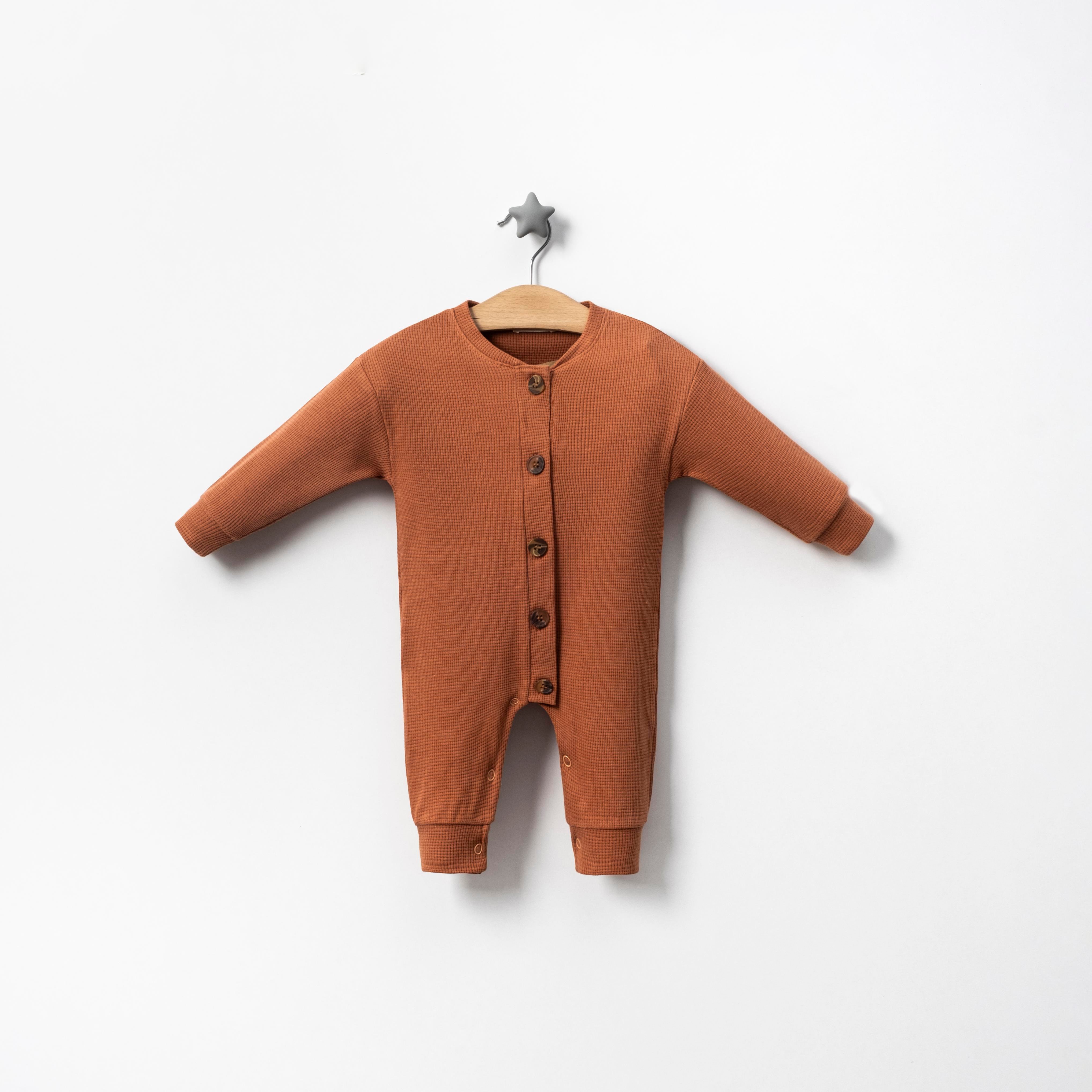 Waffle Düğme Detaylı Erkek Bebek Tulum