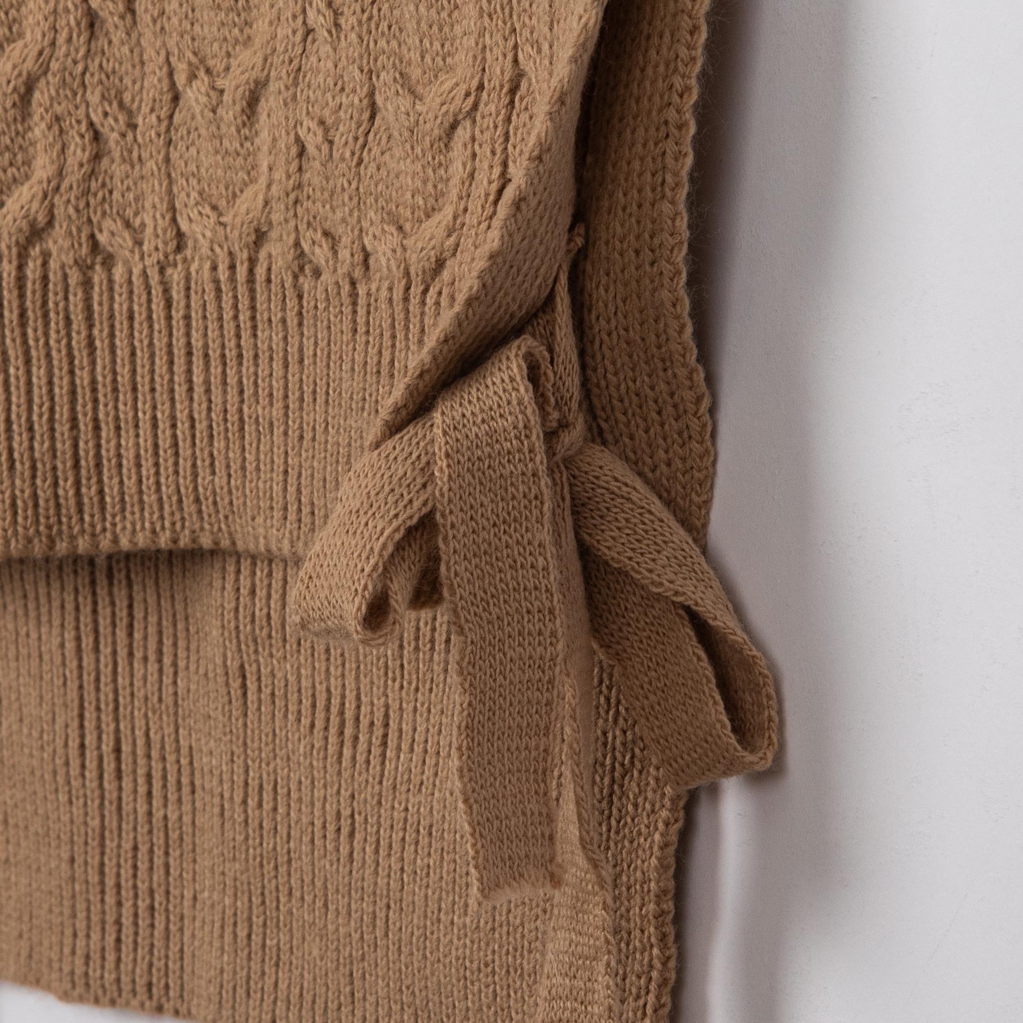 Yandan Bağlamalı Kız Bebek Triko Süveter