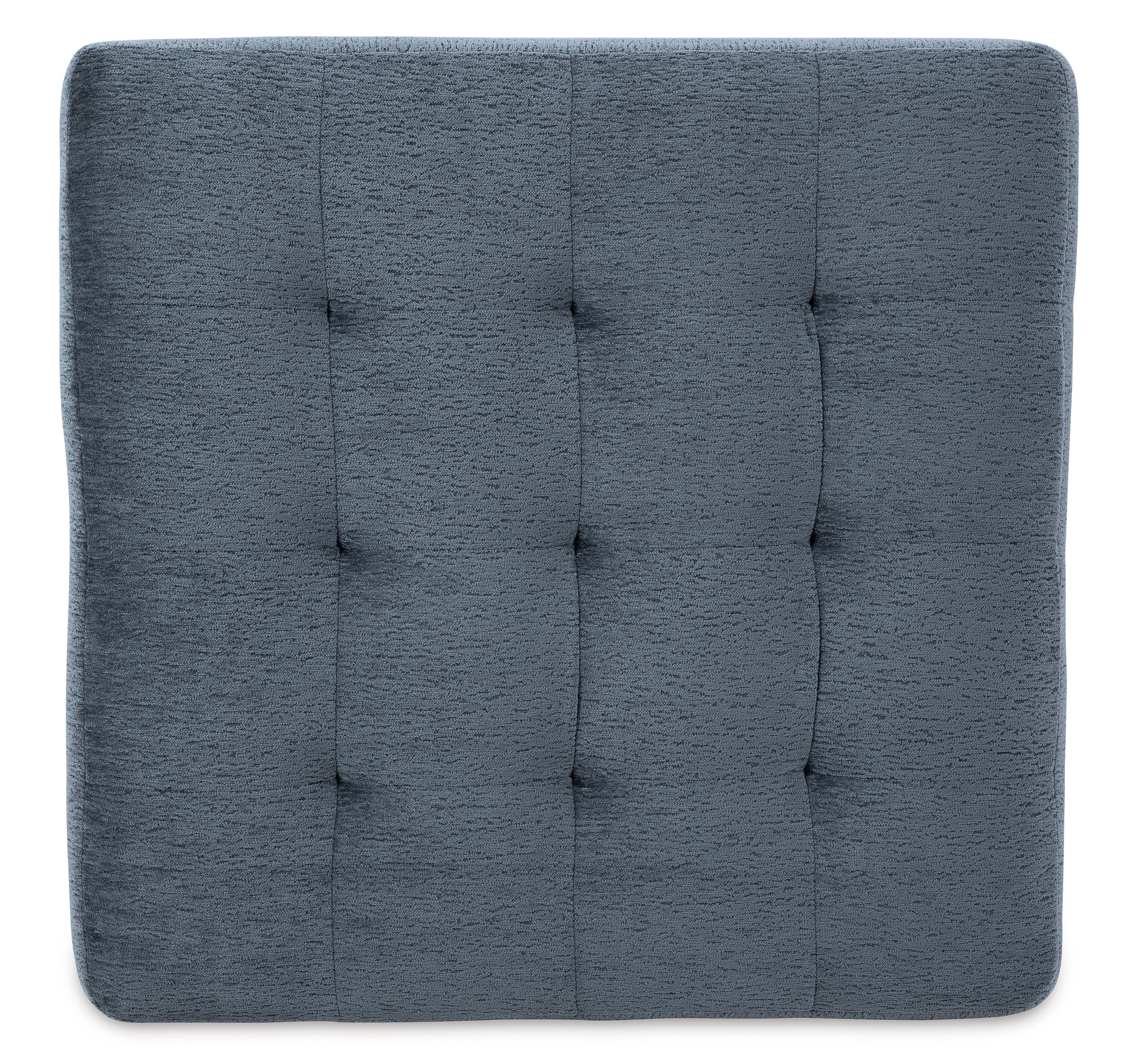 Maxon Place Oversized Puf