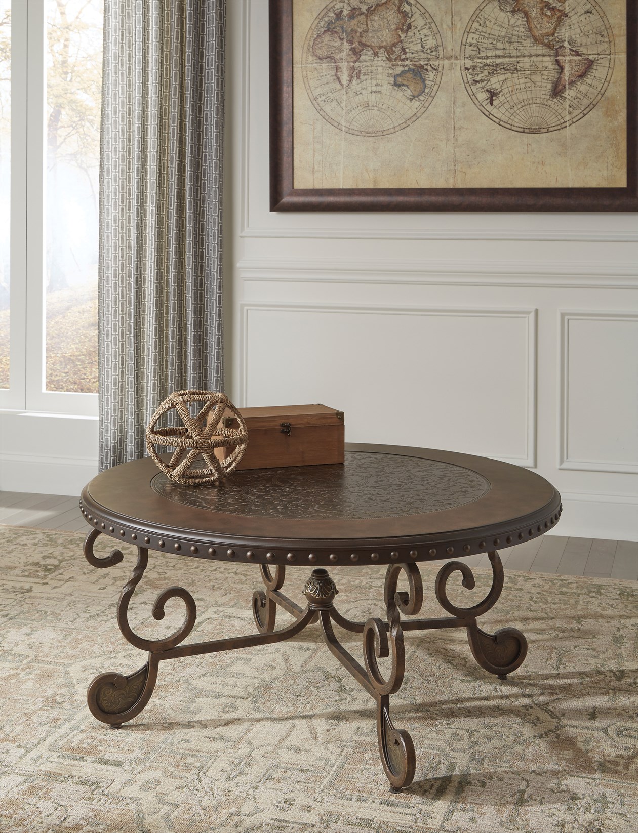 rafferty-end-table--b371-.jpg