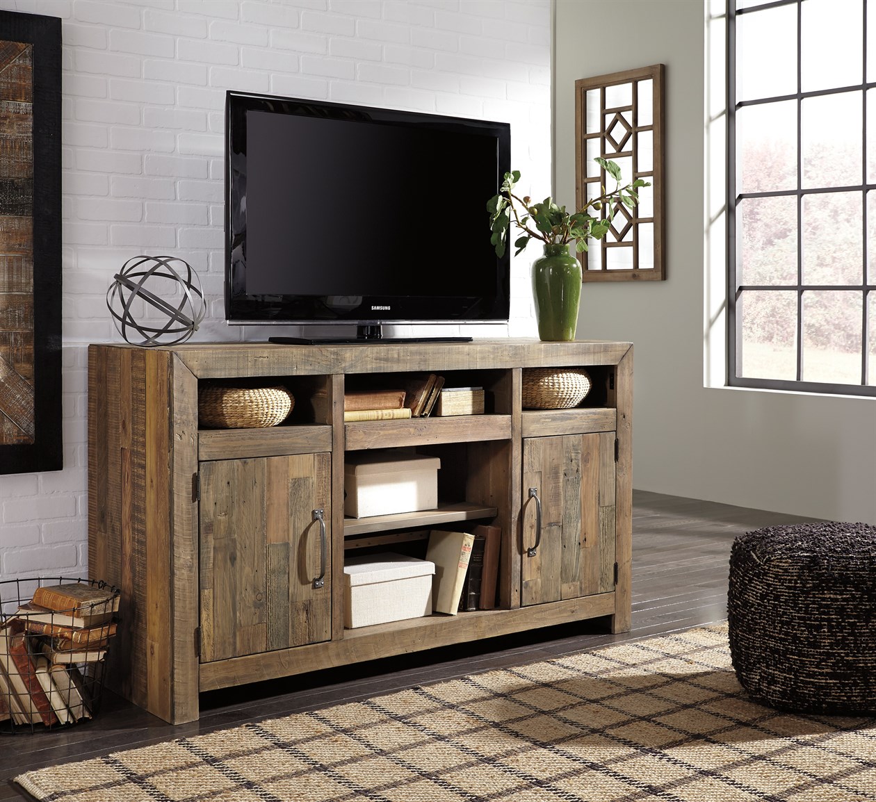 sommerford-62-tv-stand-b7-797.jpg