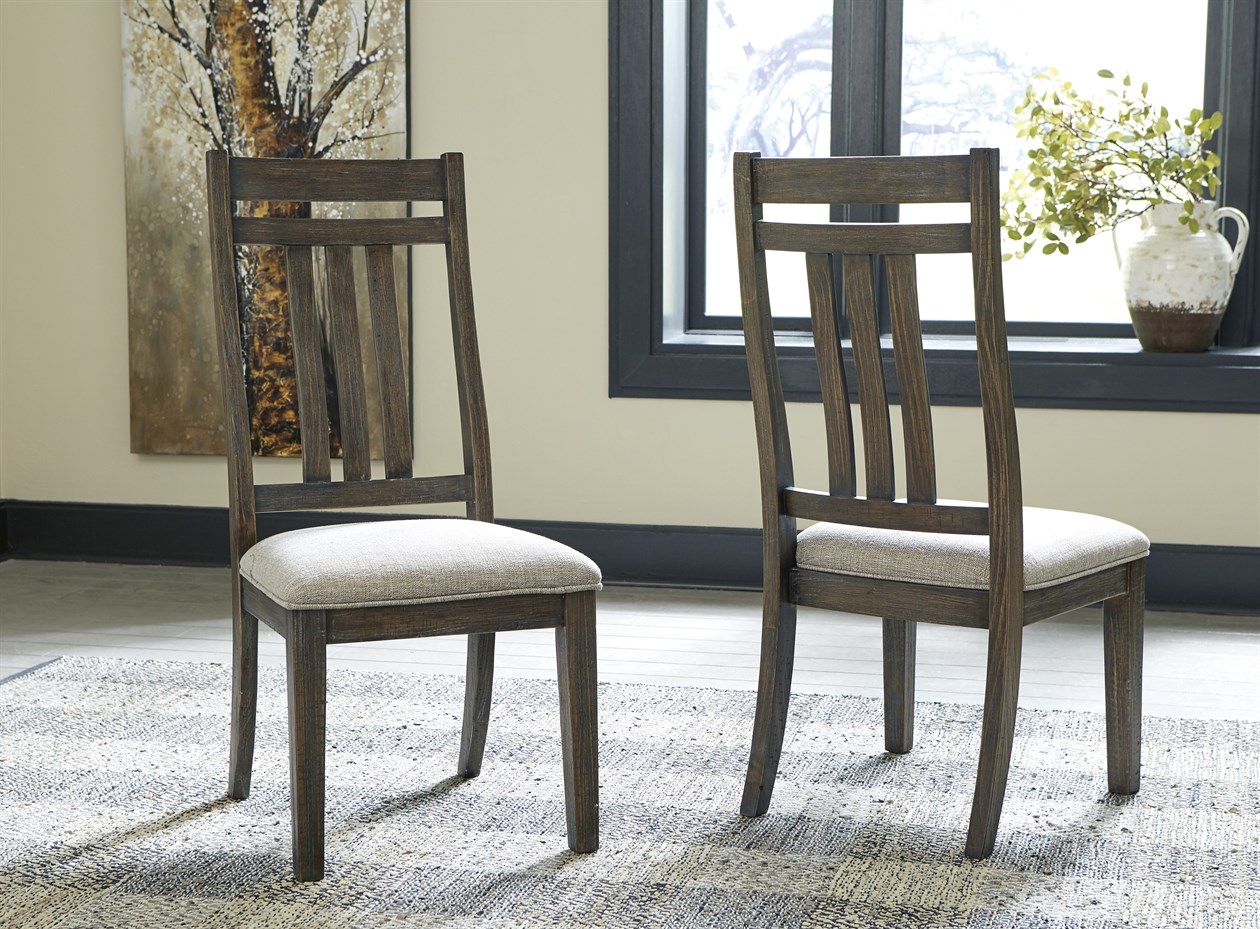 wyndahl-dining-chair--b695-.jpg