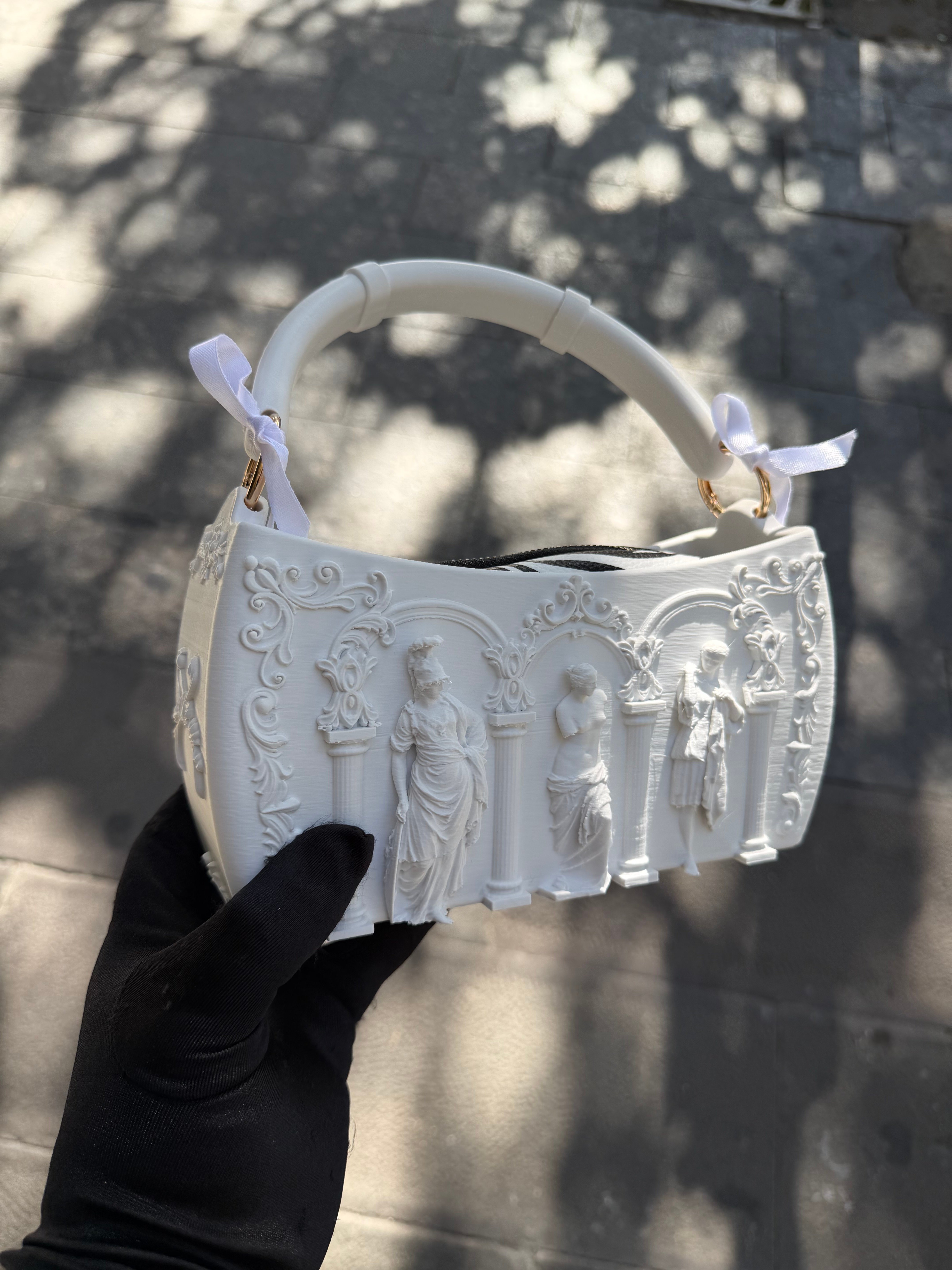3D Baskı Barok Desenli Heykel Figürlü Beyaz Kadın El ve Omuz Çantası