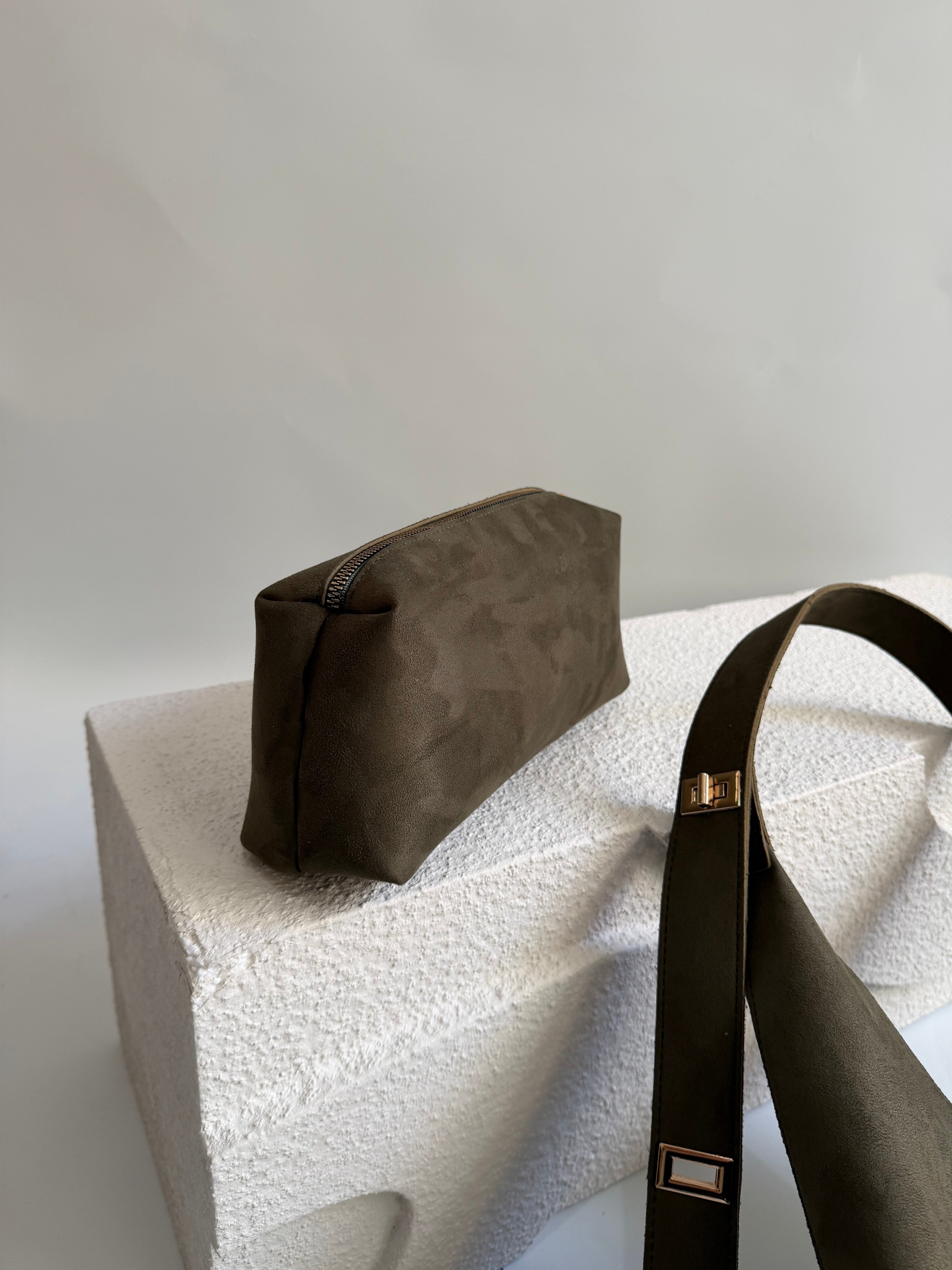 Gift Model El Ve Kadın Omuz Çantası Süet Çanta Yavru Hediyeli Haki