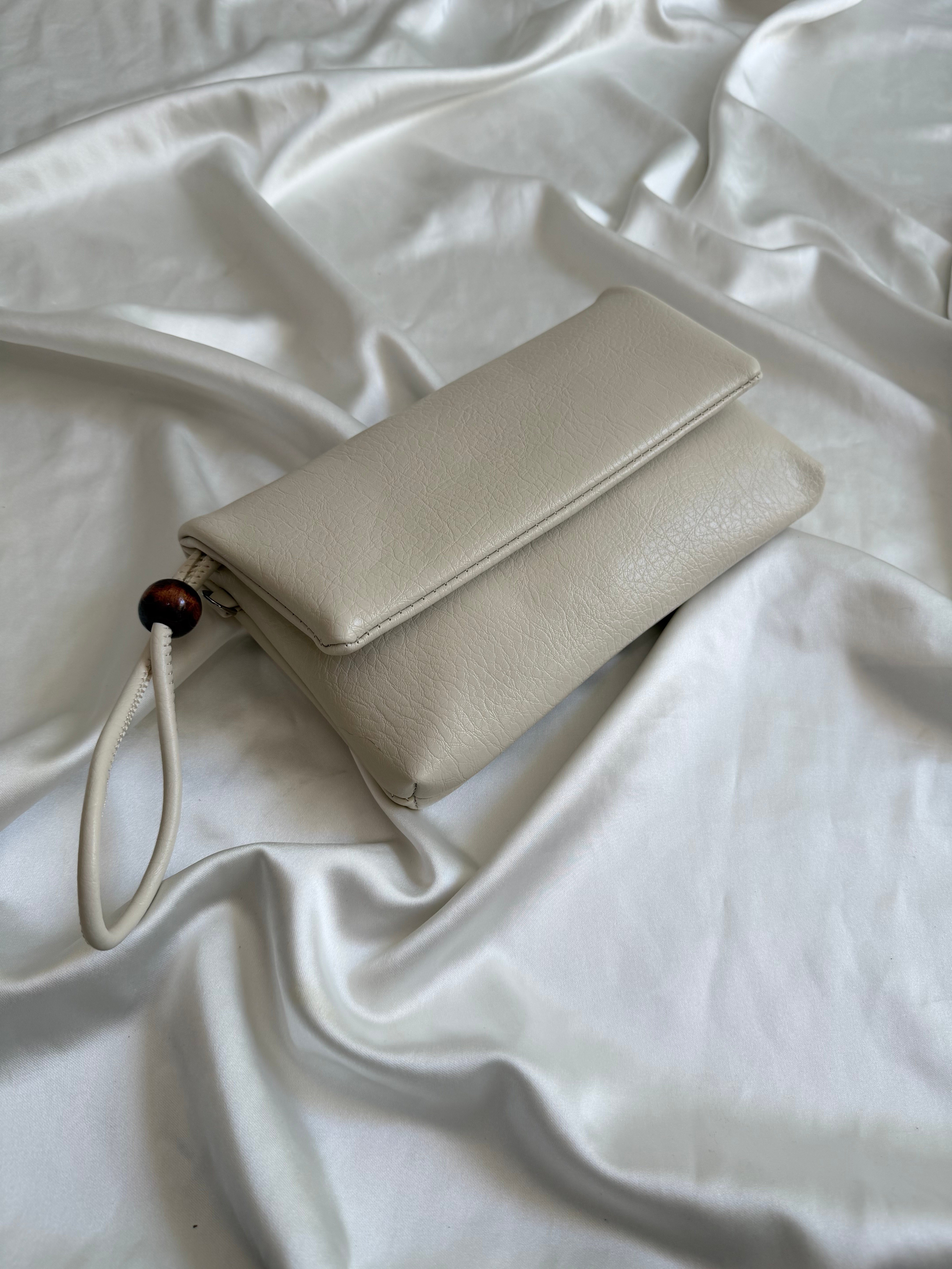 Sade Model Clutch Çanta , Portföy Çanta , El Çantası  Krem