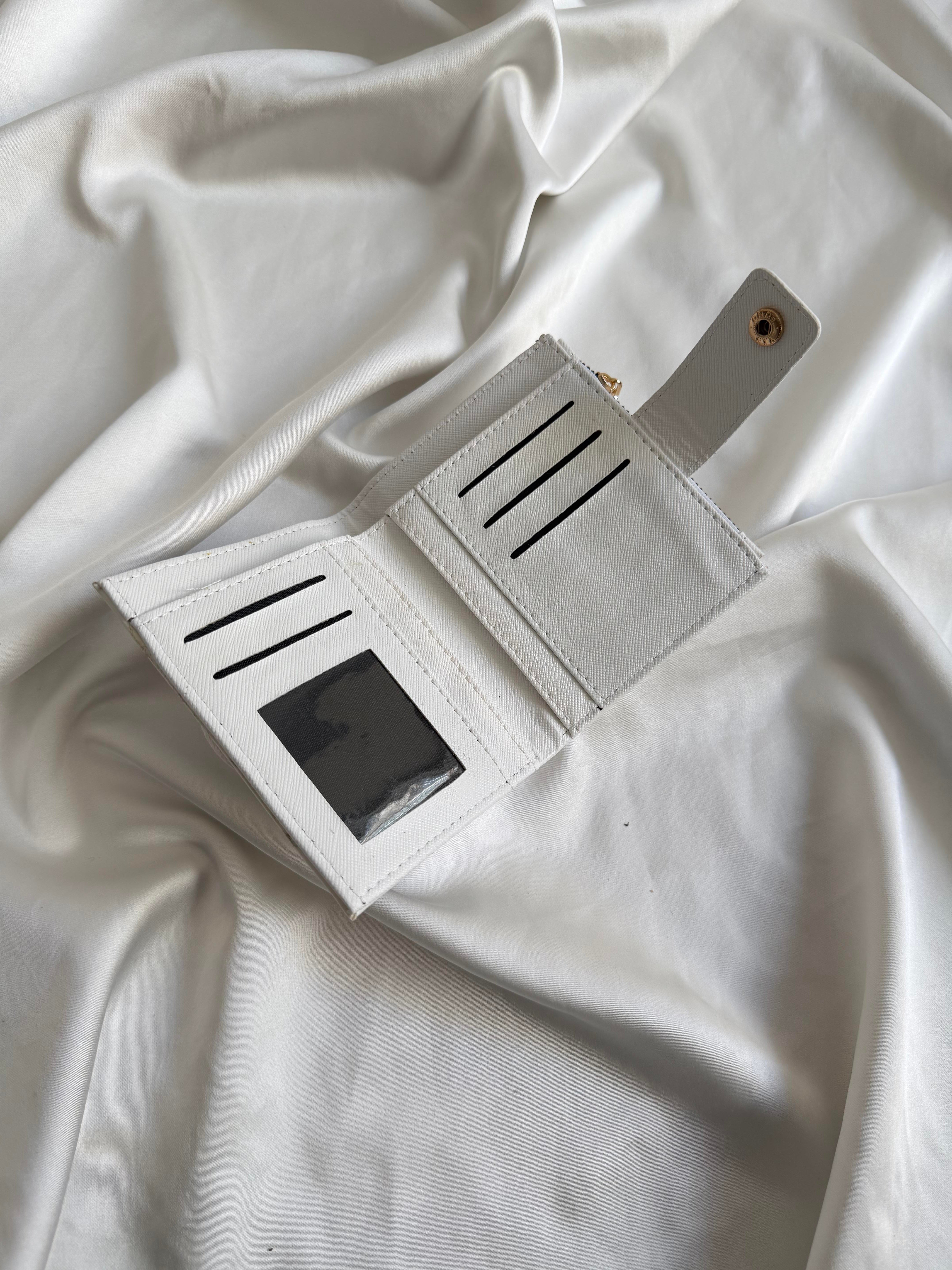 Wallet Model Cüzdan 1 Beyaz