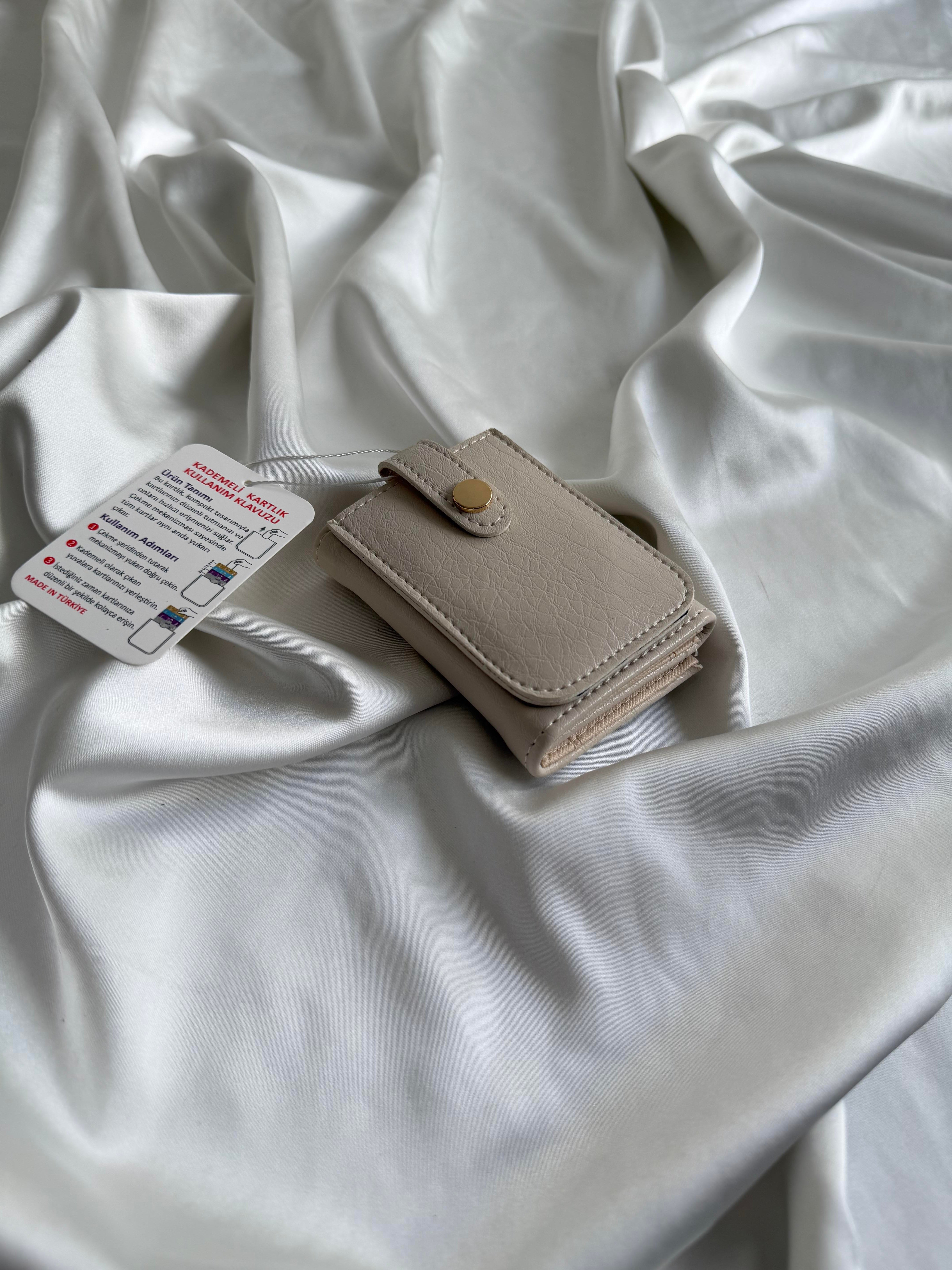 Wallet Model Cüzdan 7 Krem