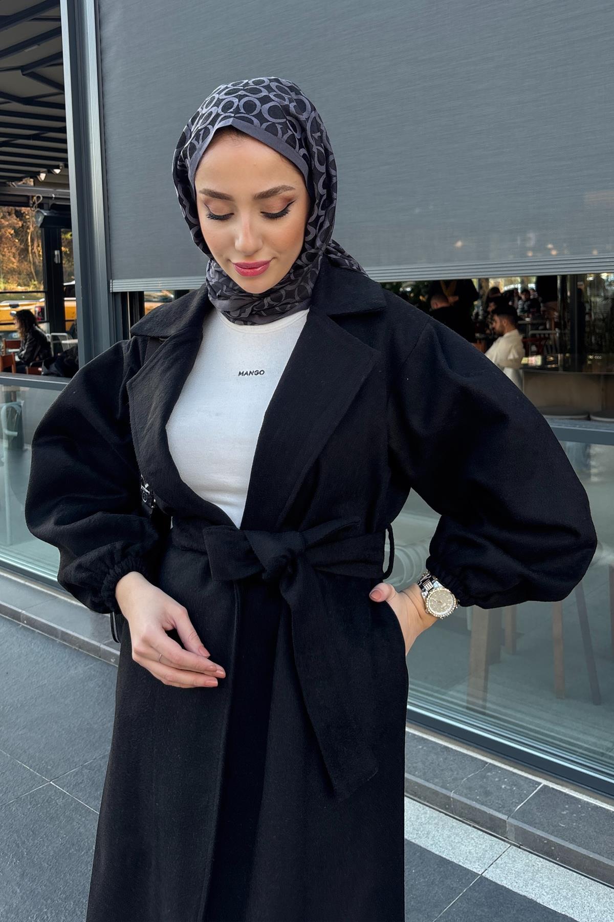 Esma Kaşe Kaban Siyah