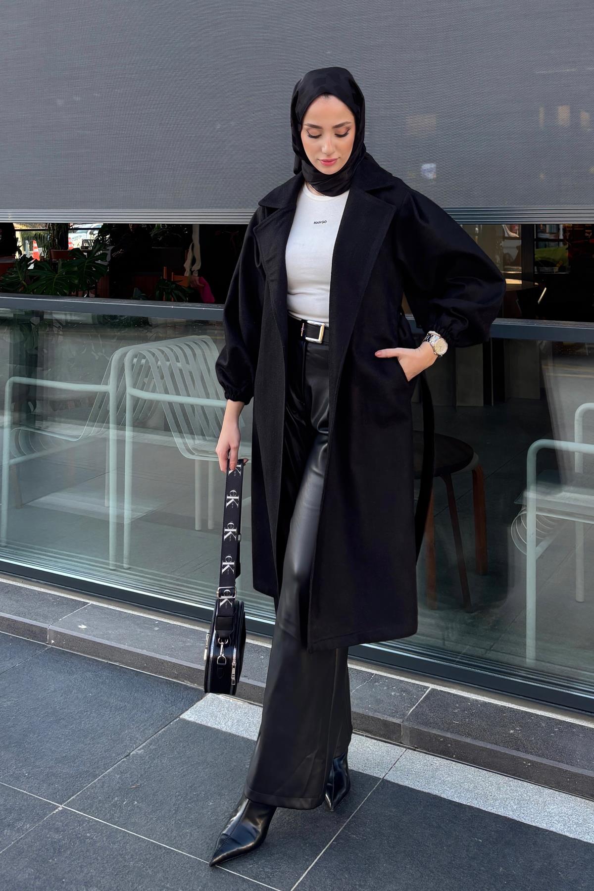 Esma Kaşe Kaban Siyah