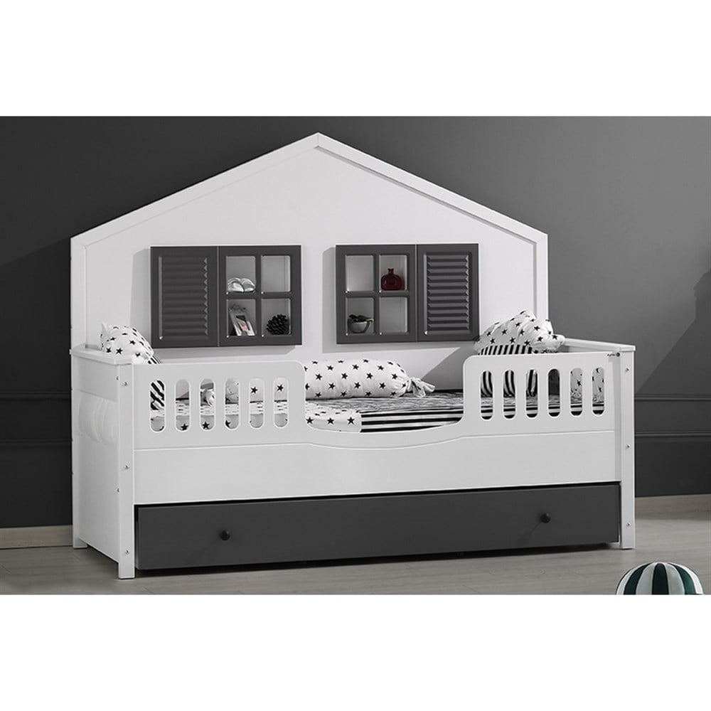 Aymini Olivia - Mia Montessori