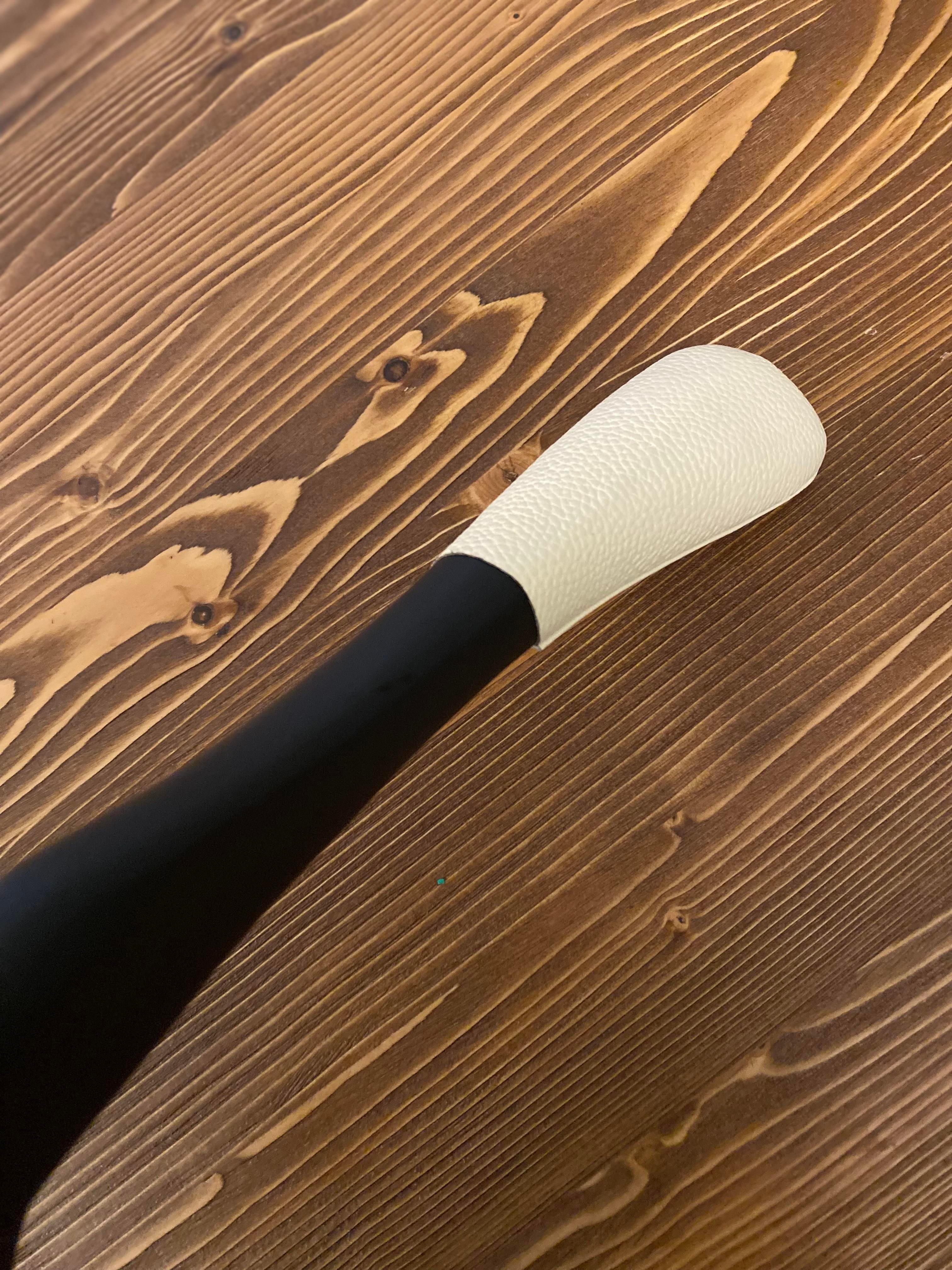 10 Adet Siyah Ahşap Ceket Askısı Kalın Omuzlu, Deri Kaplama Omuz Detaylı Takım Elbise Askısı 44 cm