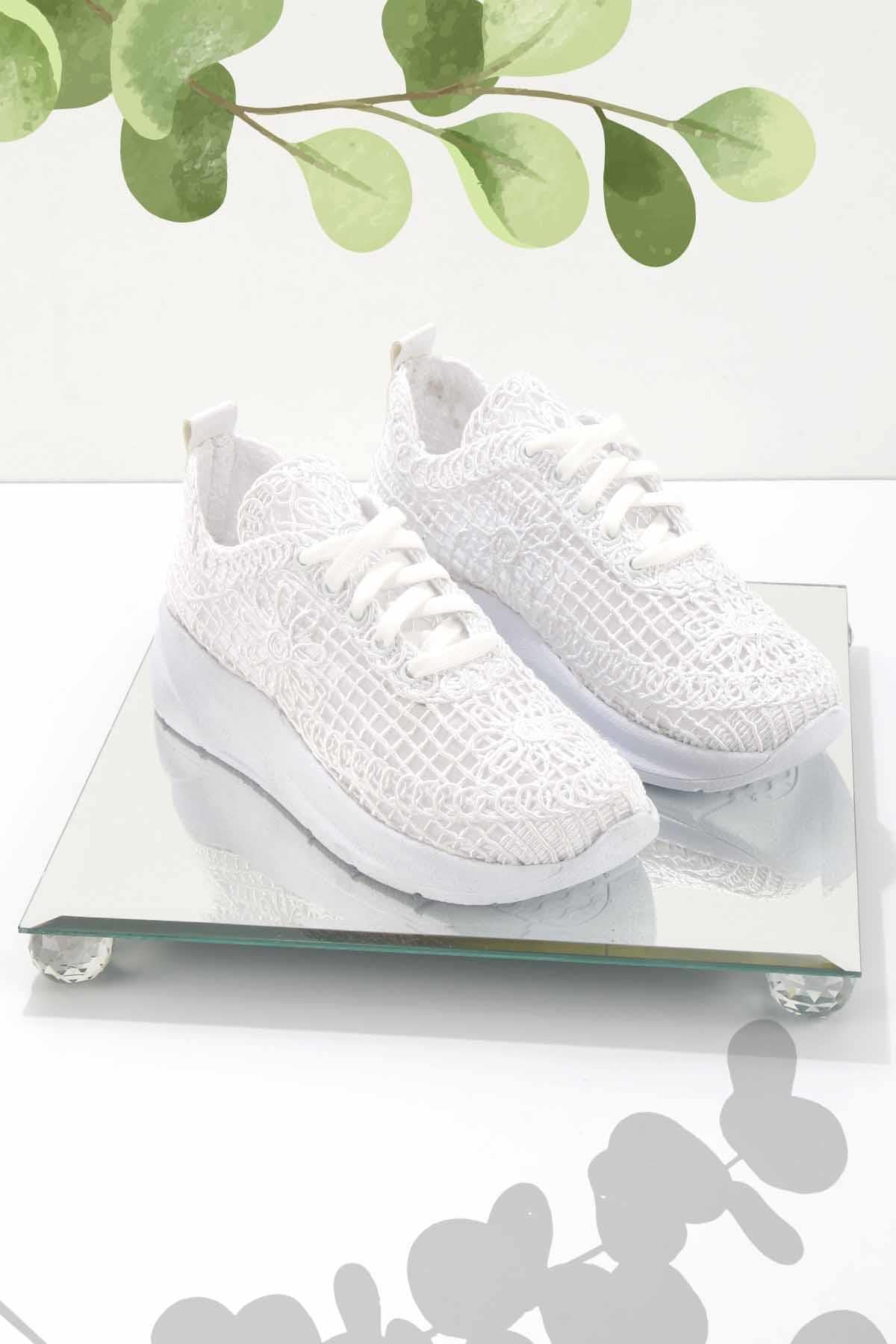 Beyaz Dantel  Kadın Sneaker K01343038013