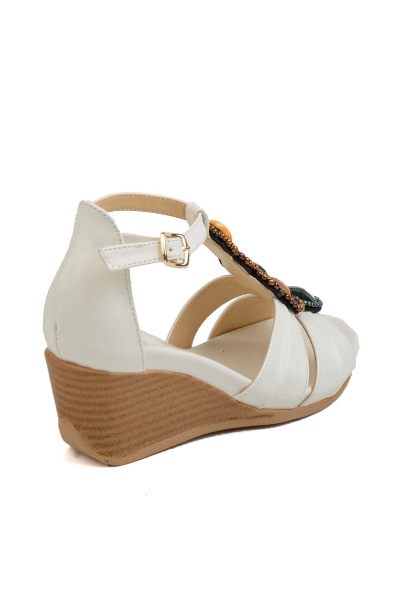 BEYAZ OUTLET SANDALET D0178101209