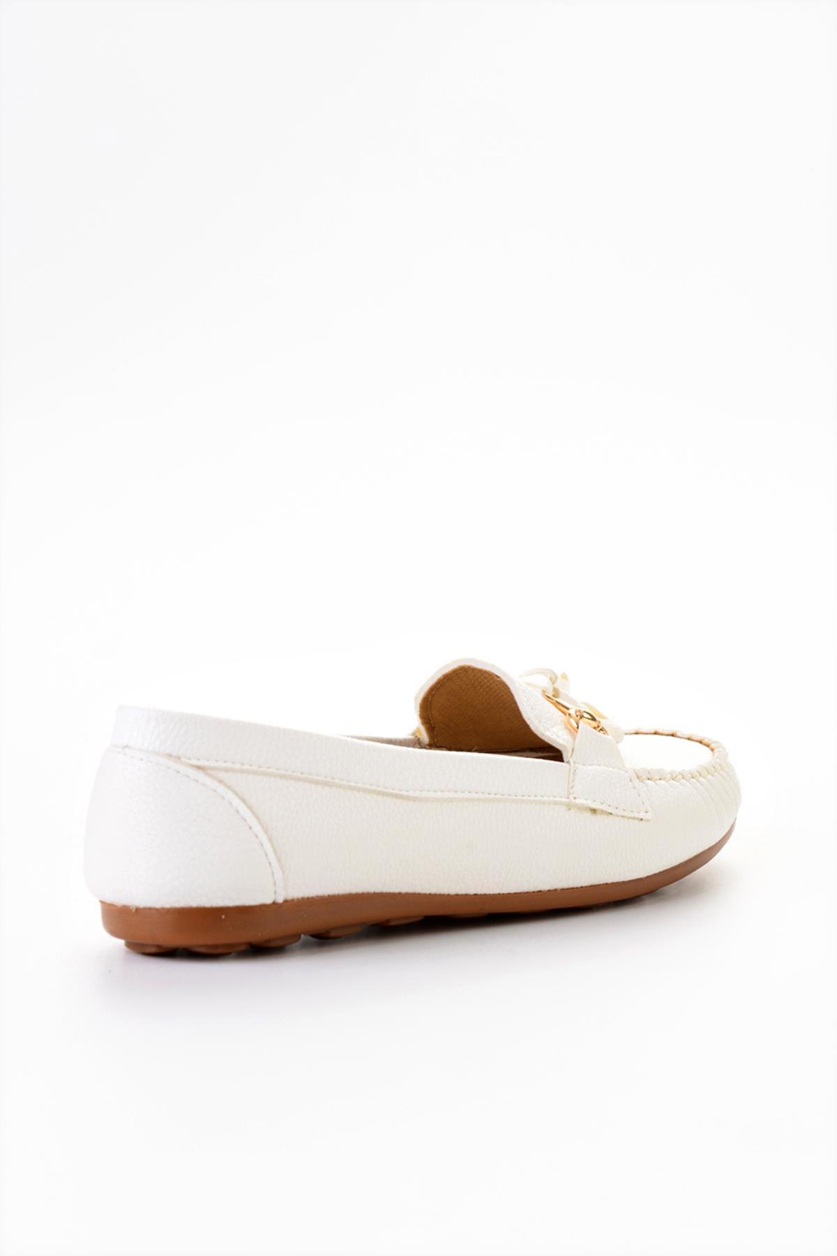 Beyaz  Kadın Loafer Ayakkabı K01542150009