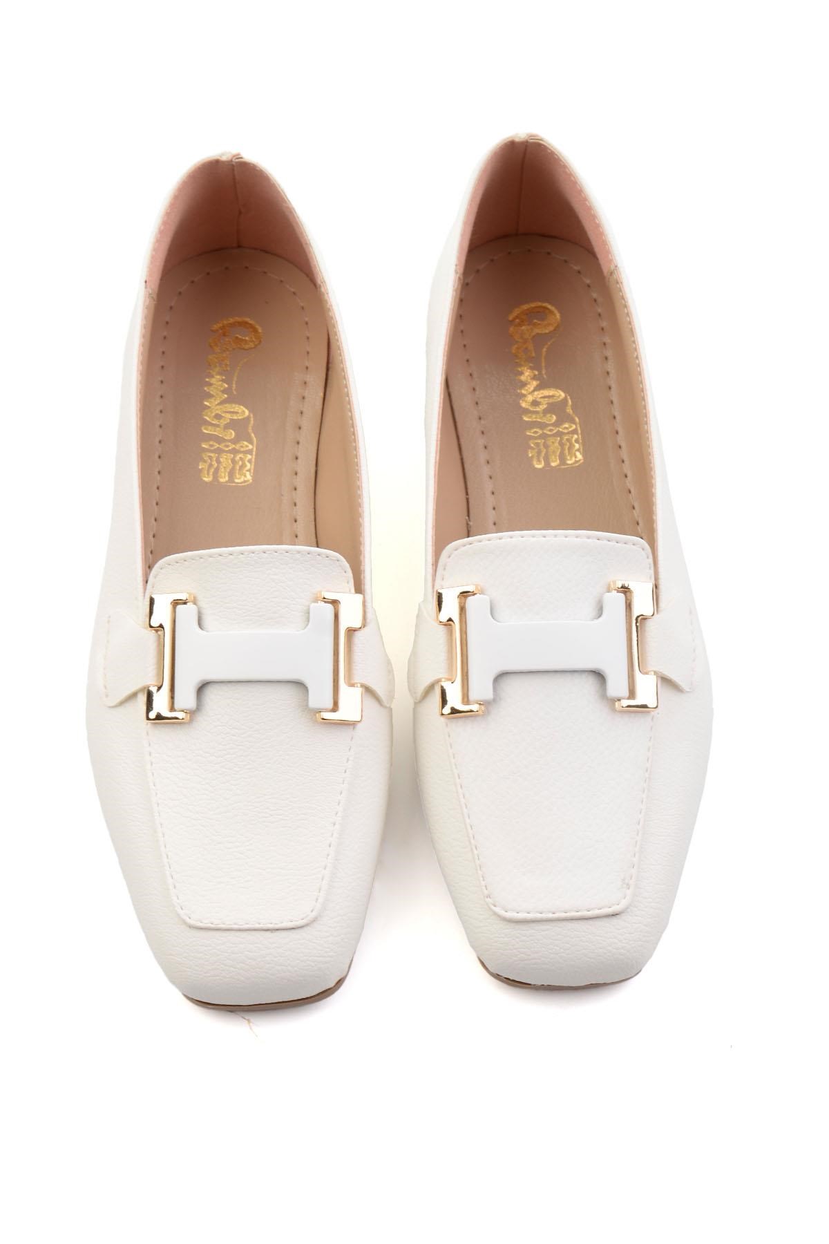 Beyaz  Kadın Loafer Ayakkabı K01641022709