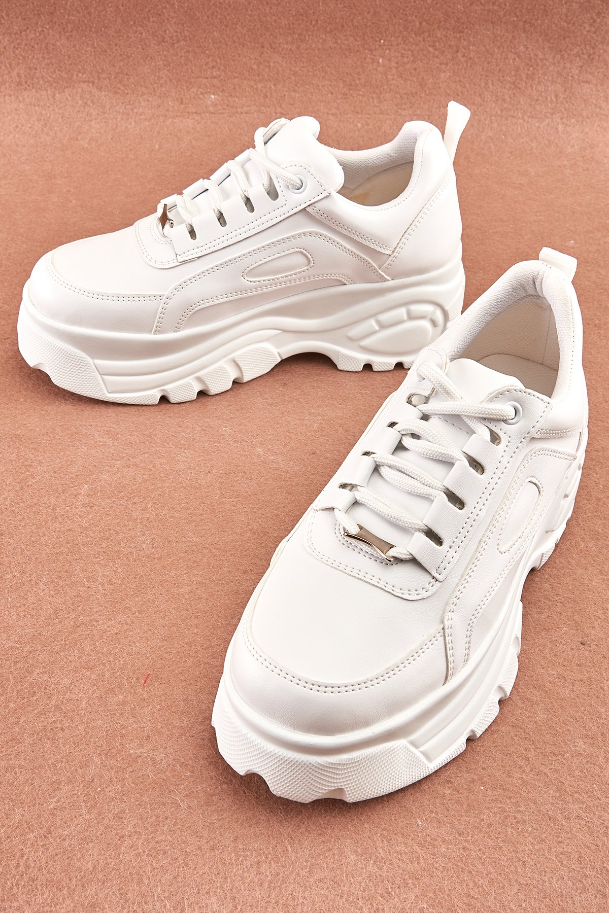 BEYAZ SNEAKERS K0674910109