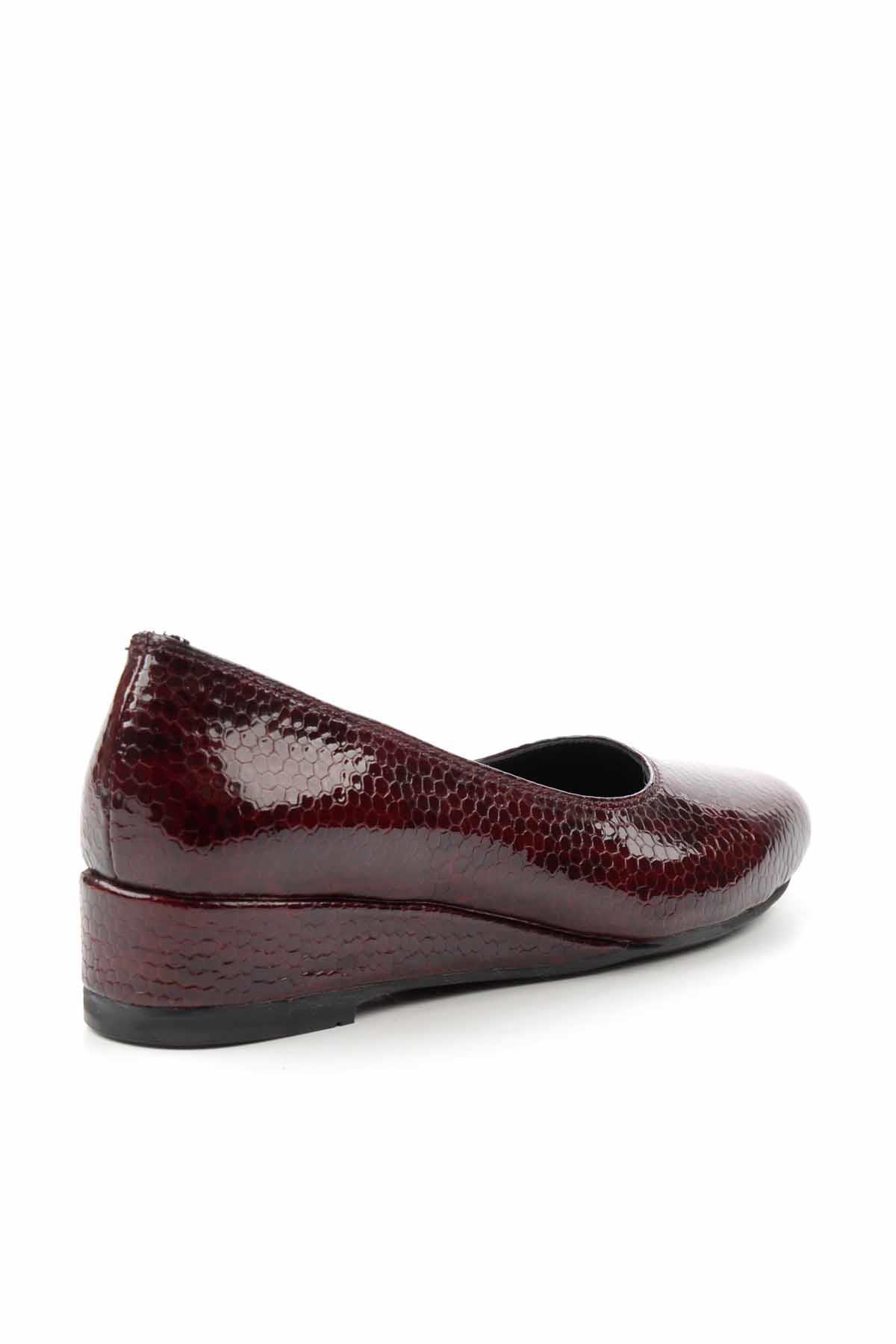 Bordo Kroko Hakiki Deri Kadın Casual Ayakkabı K01531530011