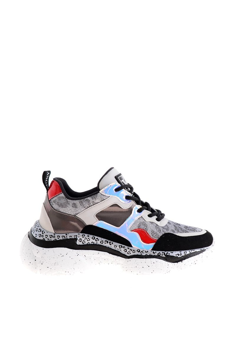 GRİ PARLAK LEO KADIN SNEAKER K0639176104 | Bambi