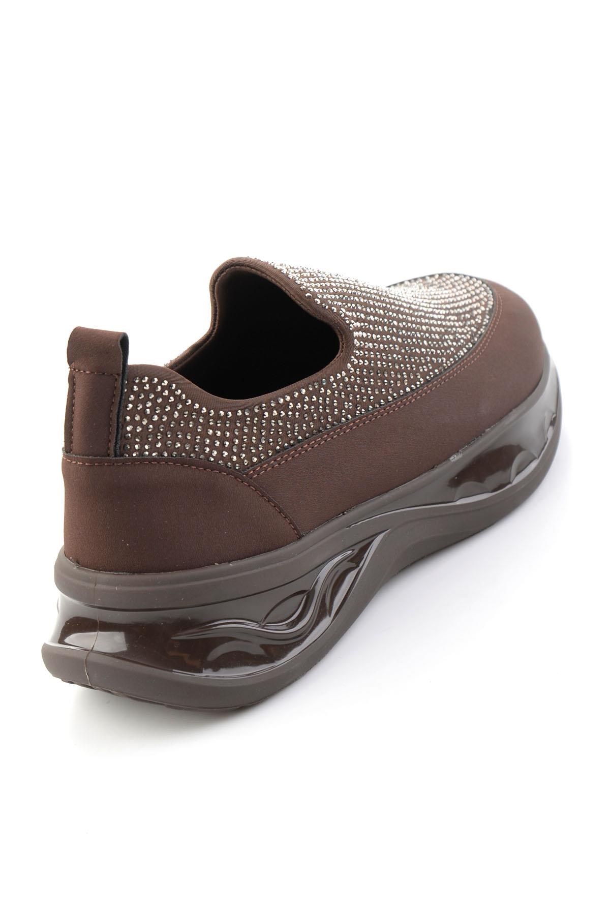 Kahve Platin Taşlı  Kadın Sneaker K01228092220