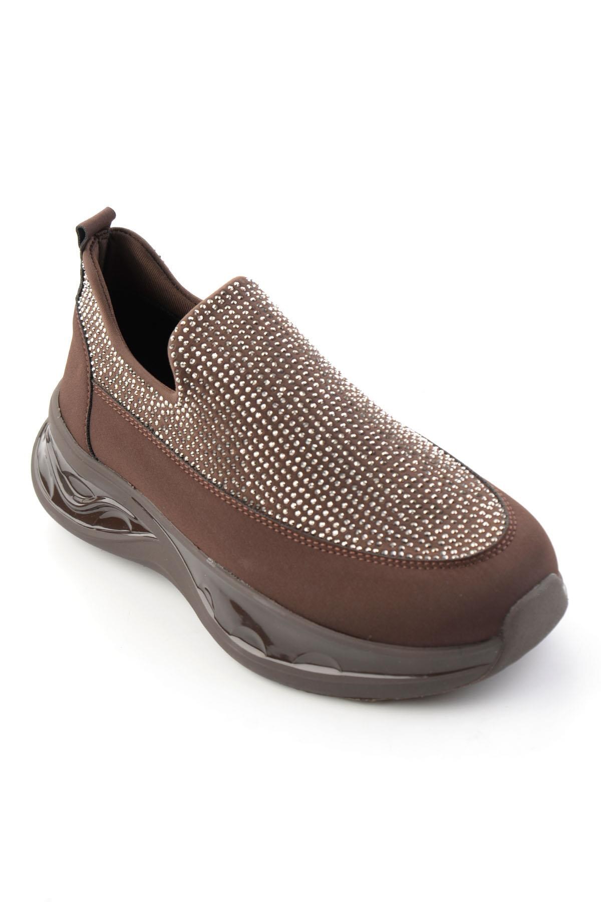 Kahve Platin Taşlı  Kadın Sneaker K01228092220