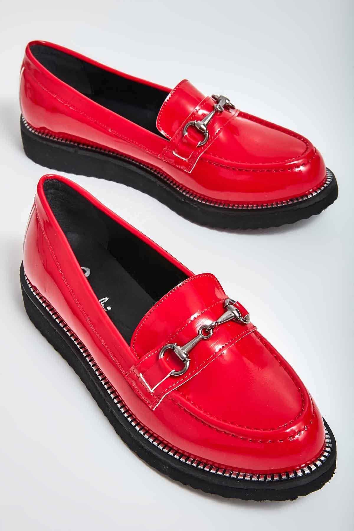 Kırmızı Rugan  Kadın Loafer Ayakkabı M0538012098