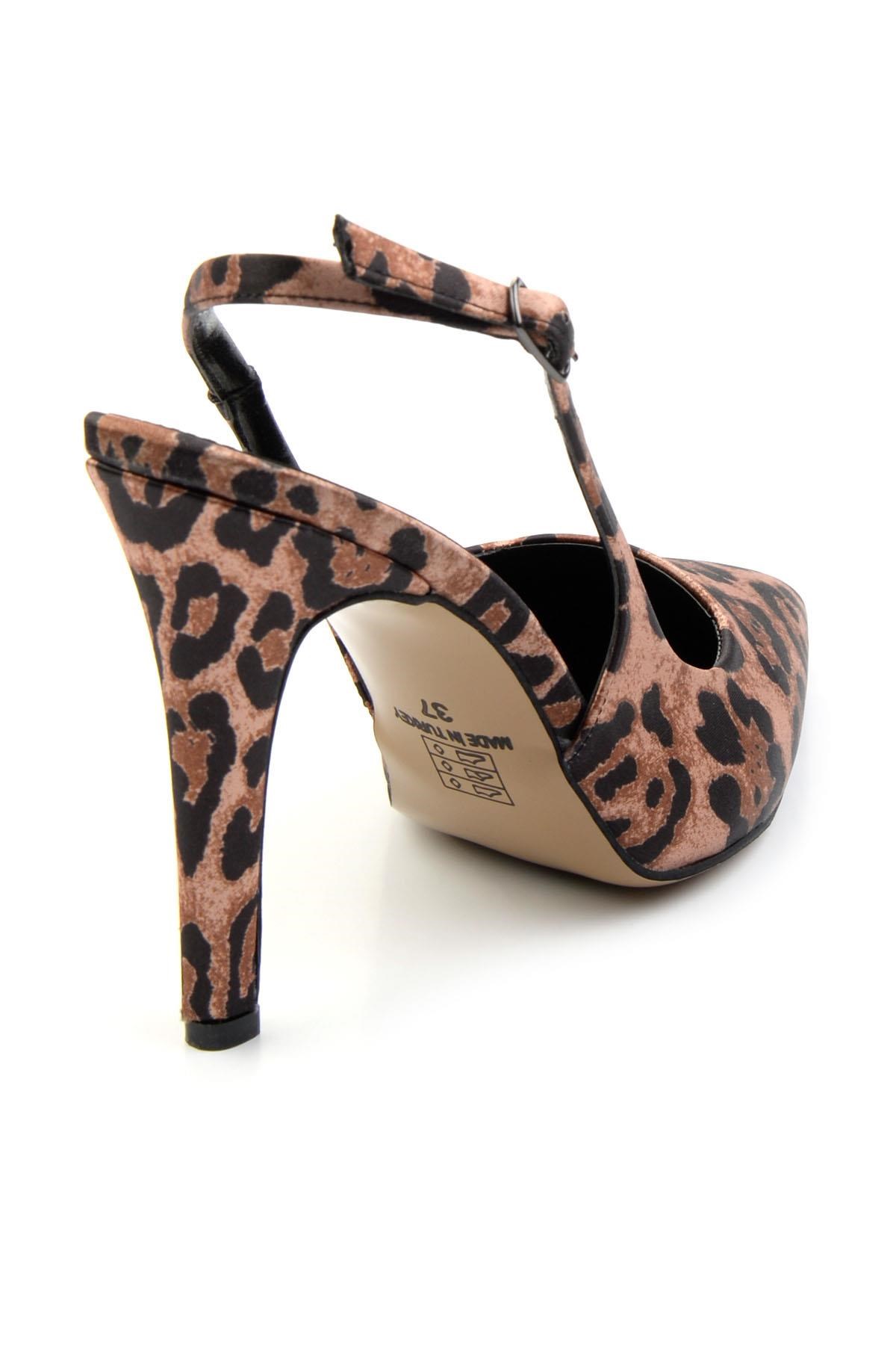 Leopar  Kadın Klasik Topuklu Ayakkabı K01231437804