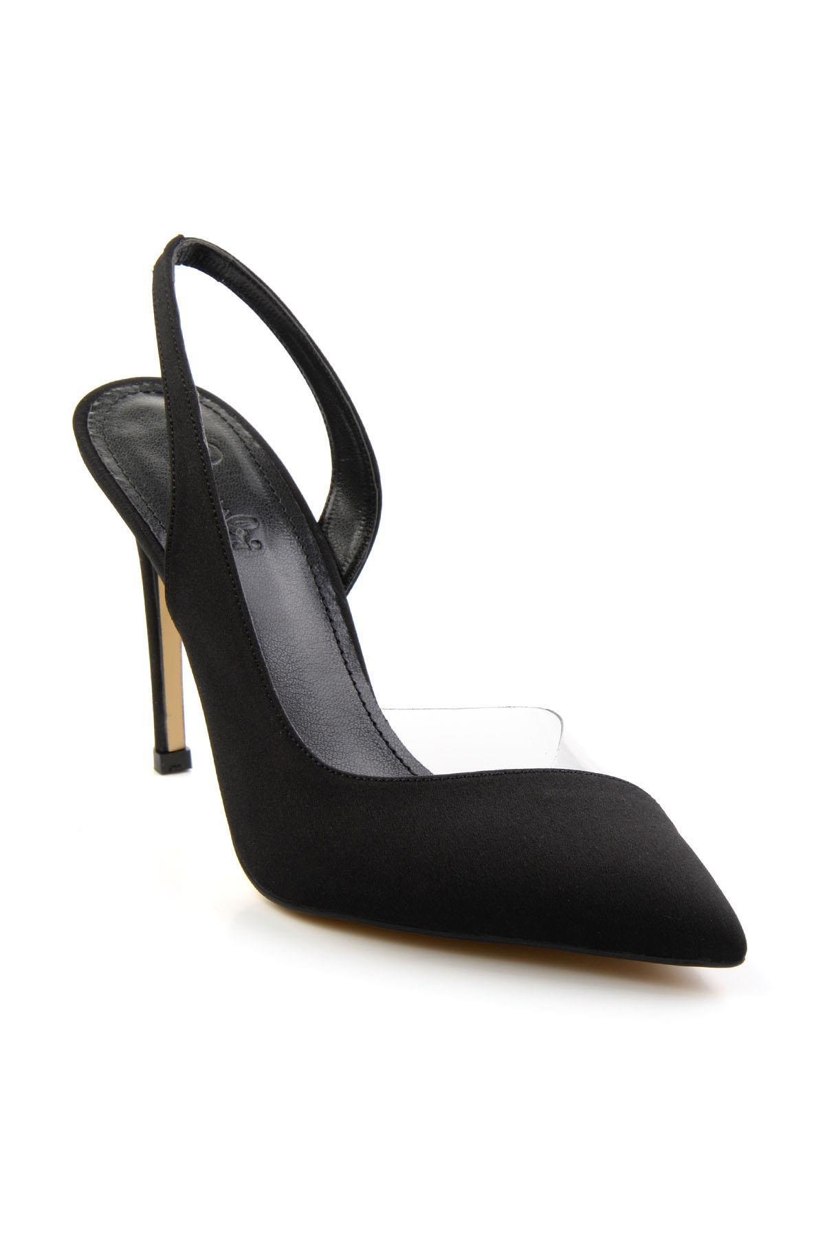 Mat Siyah  Kadın Klasik Topuklu Ayakkabı K01667002138