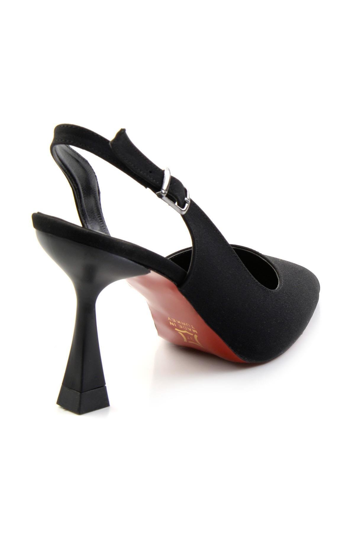 Mat Siyah  Kadın Klasik Topuklu Ayakkabı K01038005638