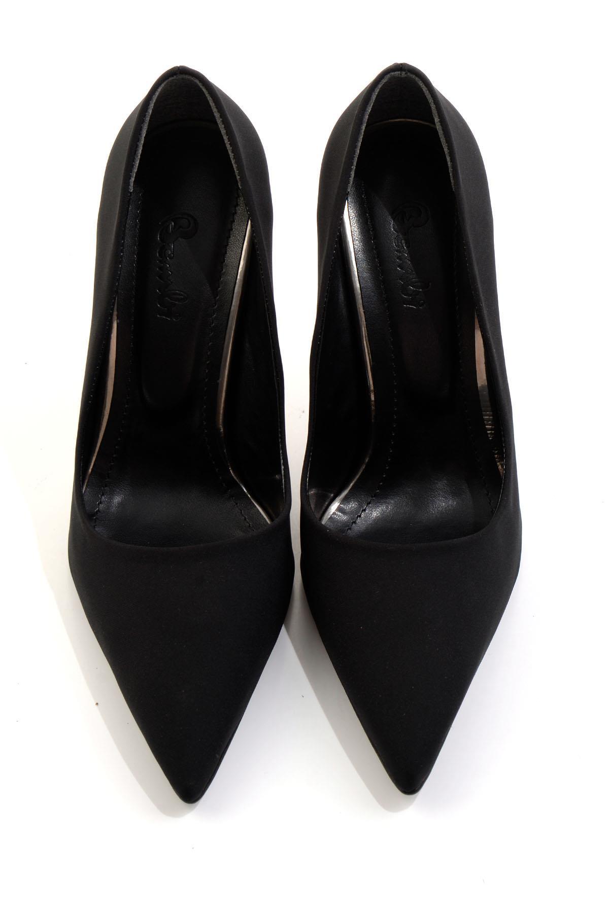 Mat Siyah  Kadın Klasik Topuklu Ayakkabı K01614100038