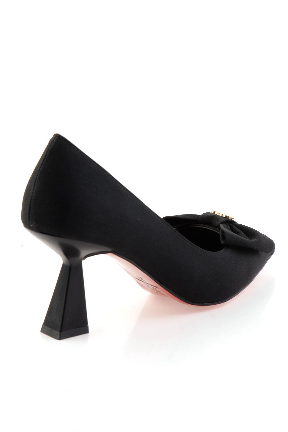 Mat Siyah  Kadın Klasik Topuklu Ayakkabı K01231461138