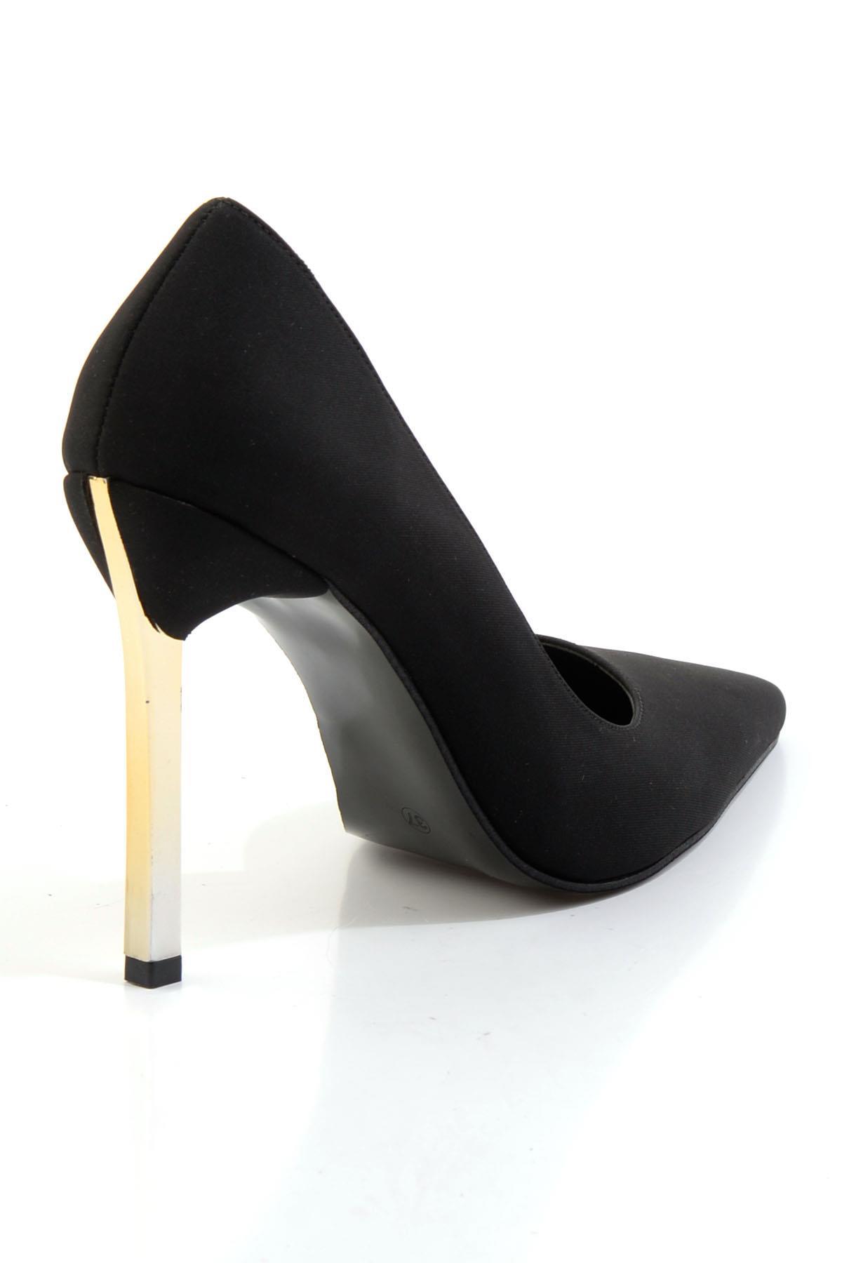 Mat Siyah  Kadın Klasik Topuklu Ayakkabı K01614100138