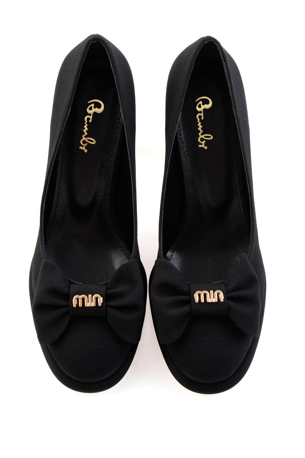 Mat Siyah  Kadın Klasik Topuklu Ayakkabı K01231455438