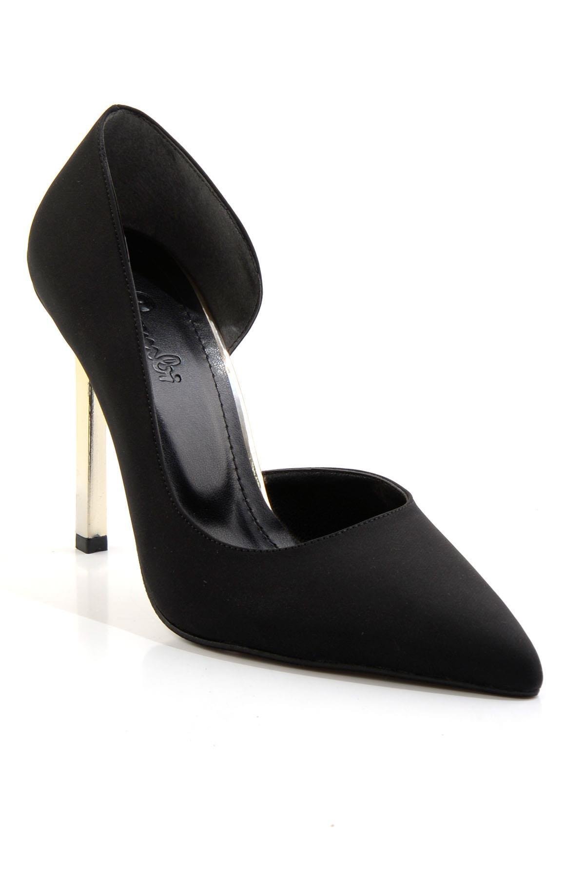 Mat Siyah  Kadın Klasik Topuklu Ayakkabı K01614100138