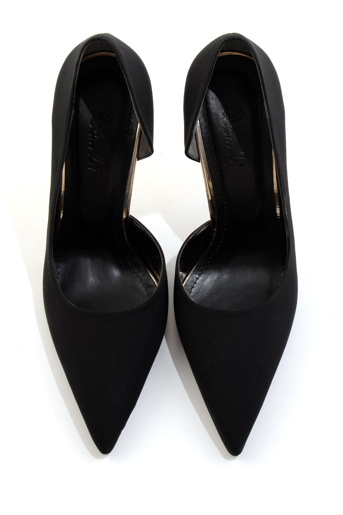 Mat Siyah  Kadın Klasik Topuklu Ayakkabı K01614100138