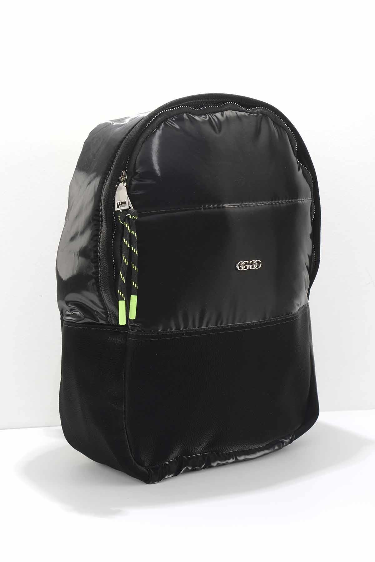 Siyah Anorak  Kadın Sırt Çantası C06102180385