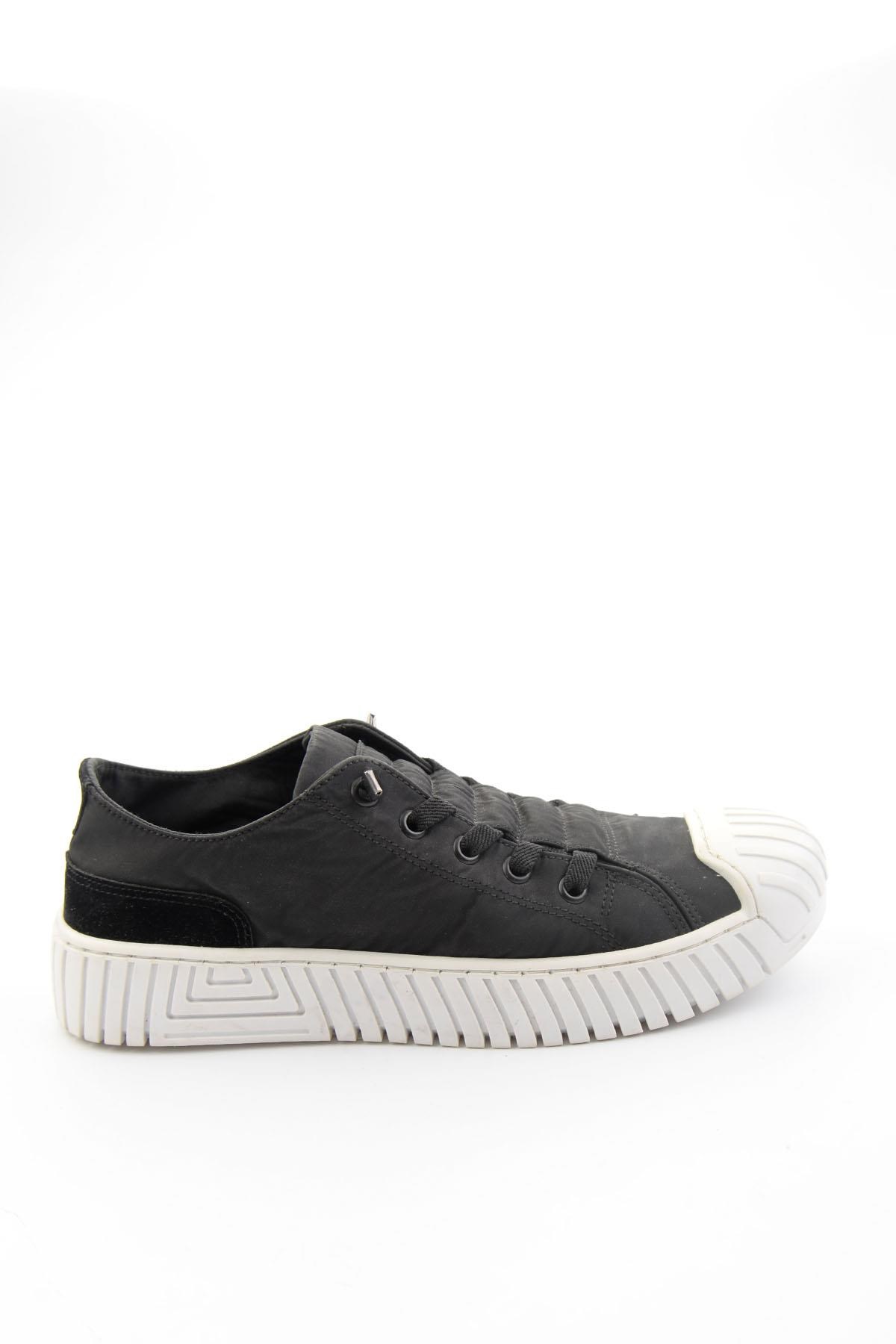Siyah Beyaz  Kadın Sneaker K01175127404