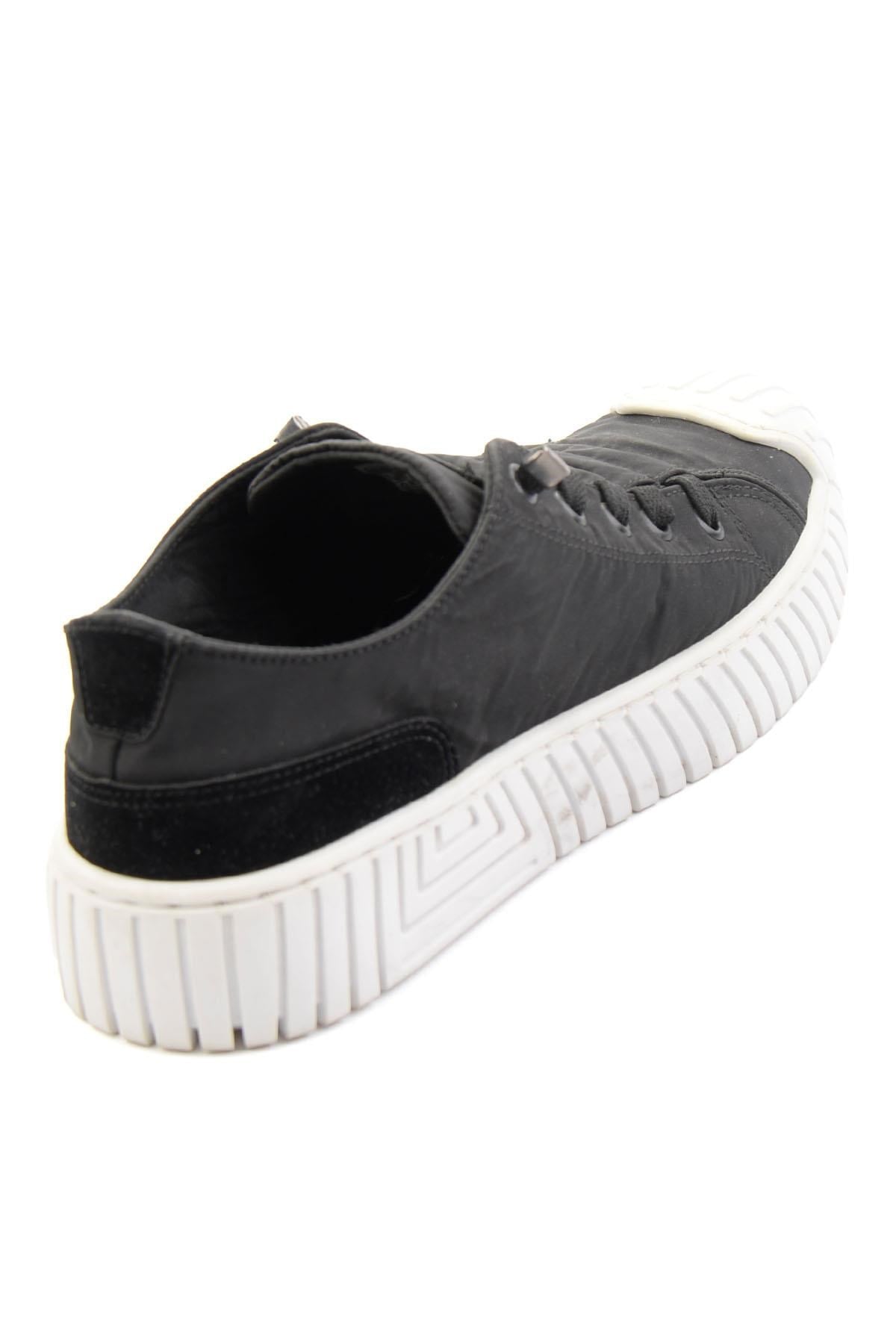 Siyah Beyaz  Kadın Sneaker K01175127404