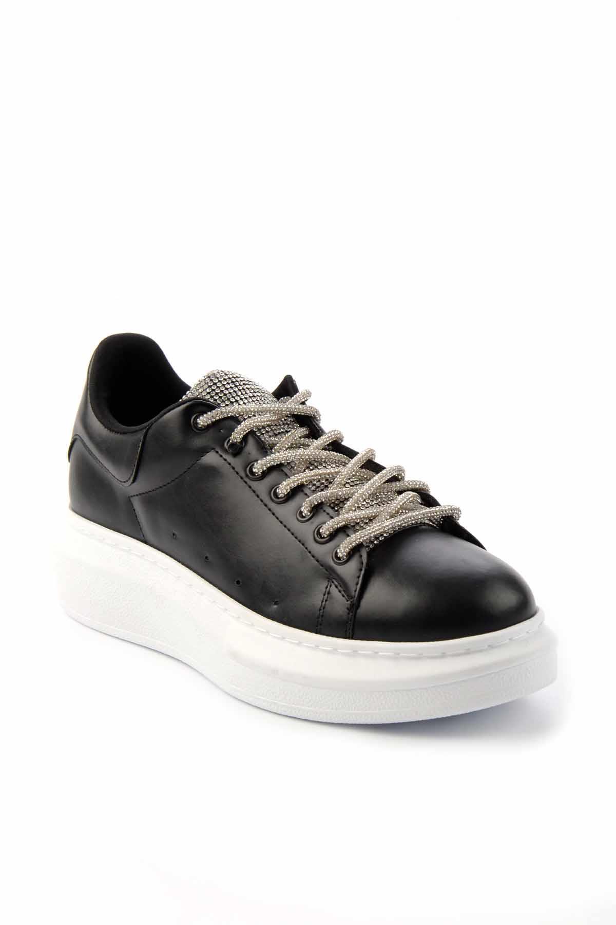 Siyah Beyaz  Kadın Sneaker K01666130709