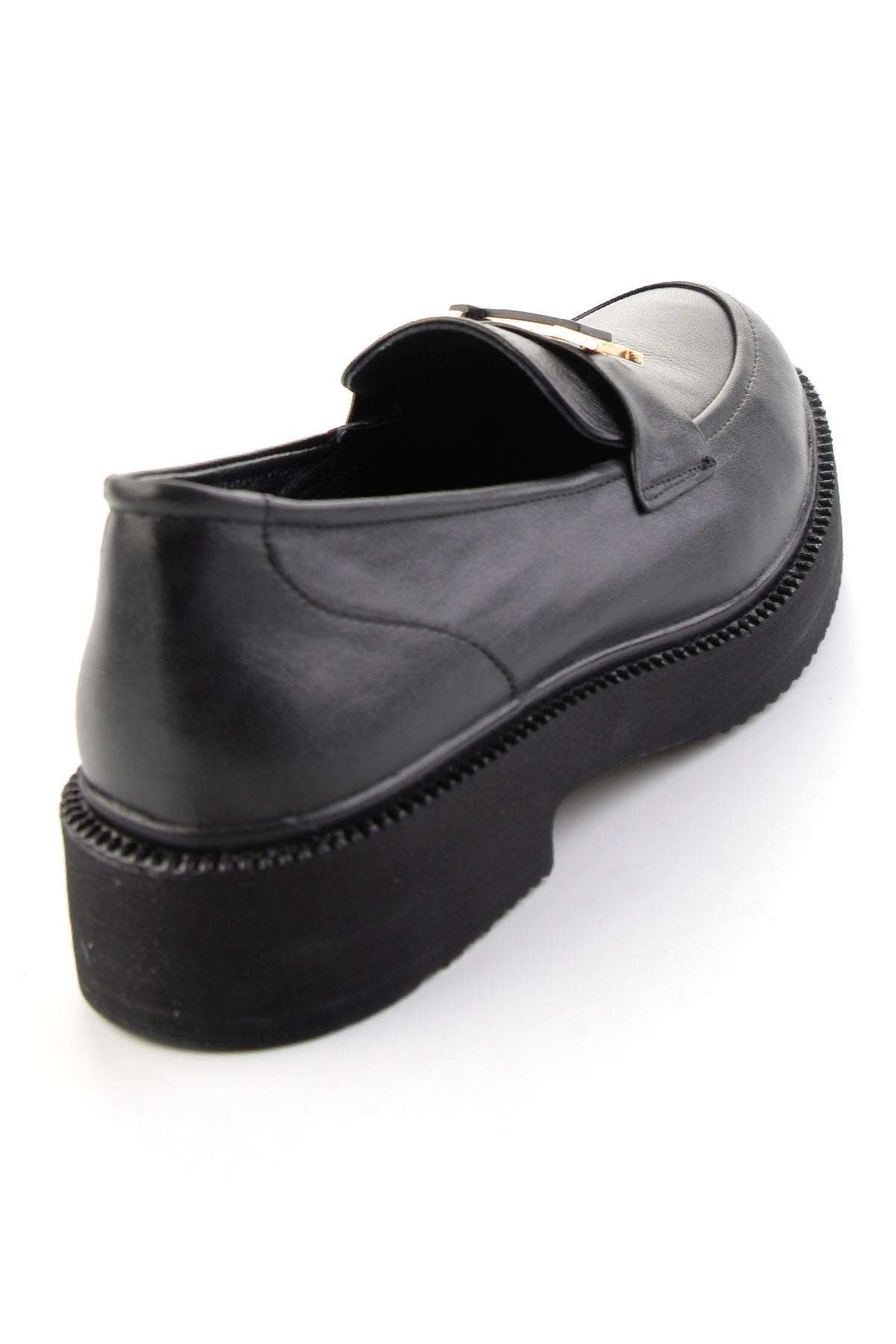 Siyah Hakiki Deri Kadın Loafer Ayakkabı K01821160103
