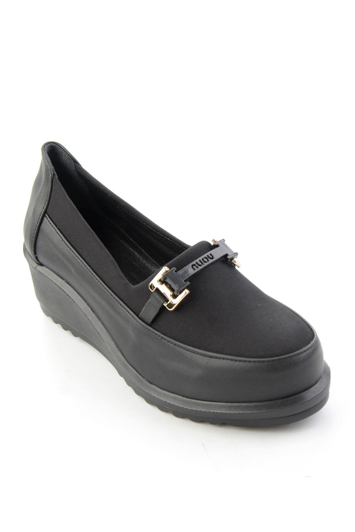 Siyah Hakiki Deri Kadın Loafer Ayakkabı K01586061103