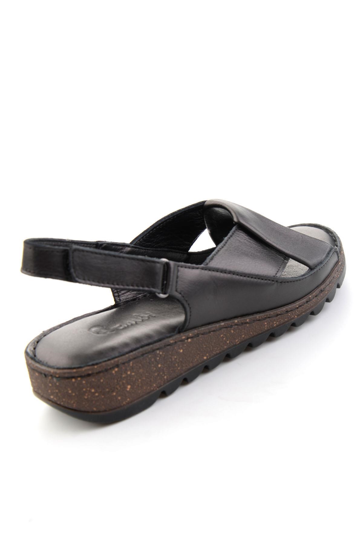 Siyah Hakiki Deri Kadın Sandalet K05907180003