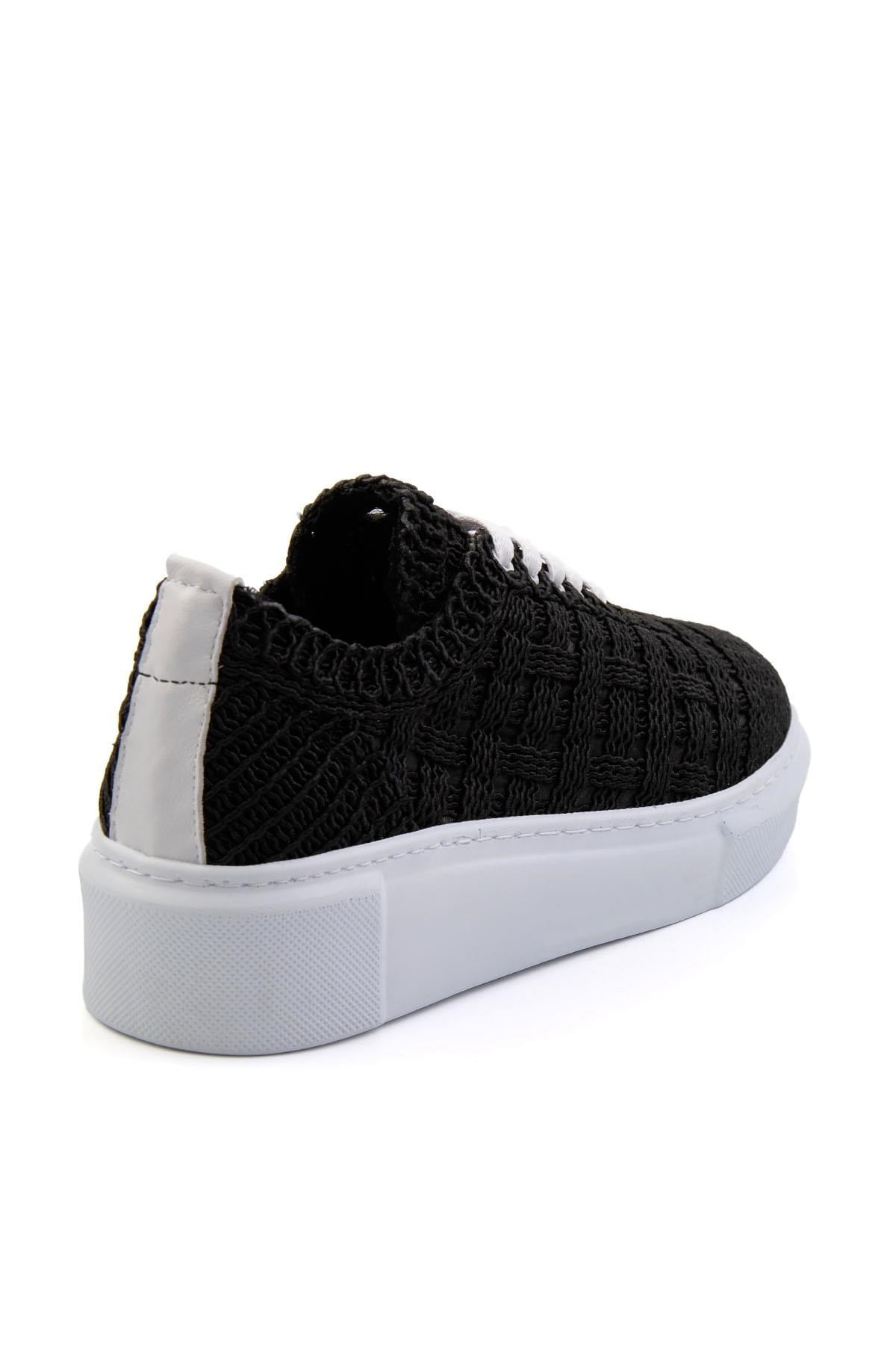Siyah Hakiki Deri Kadın Sneaker K01303018616