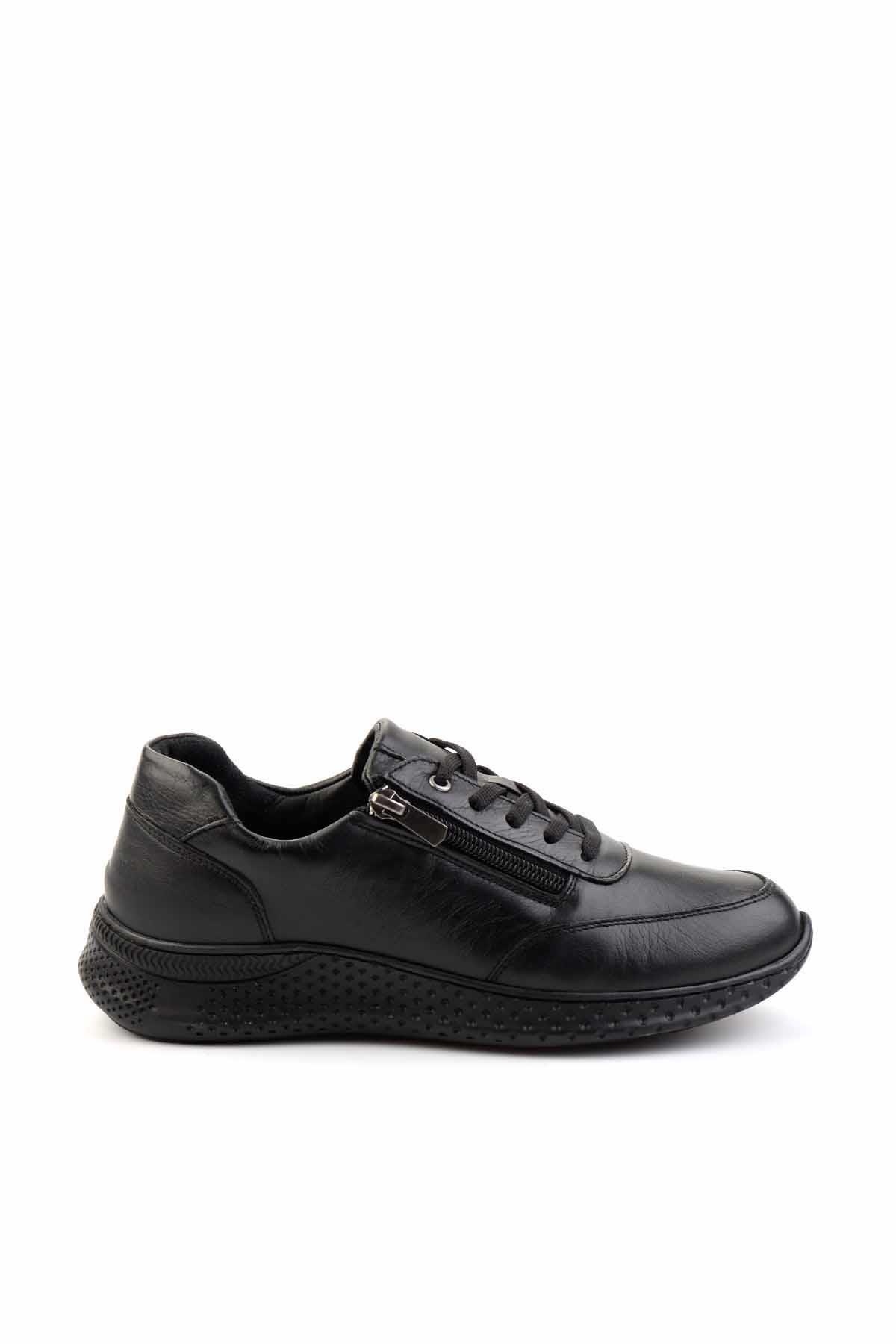 Siyah Hakiki Deri Kadın Sneaker K01331801103
